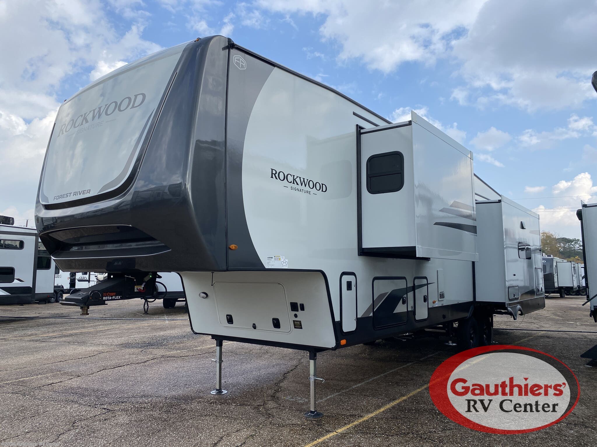 2026 Rockwood Signature 401SFB by Forest River from Gauthiers' RV Center in Scott, Louisiana