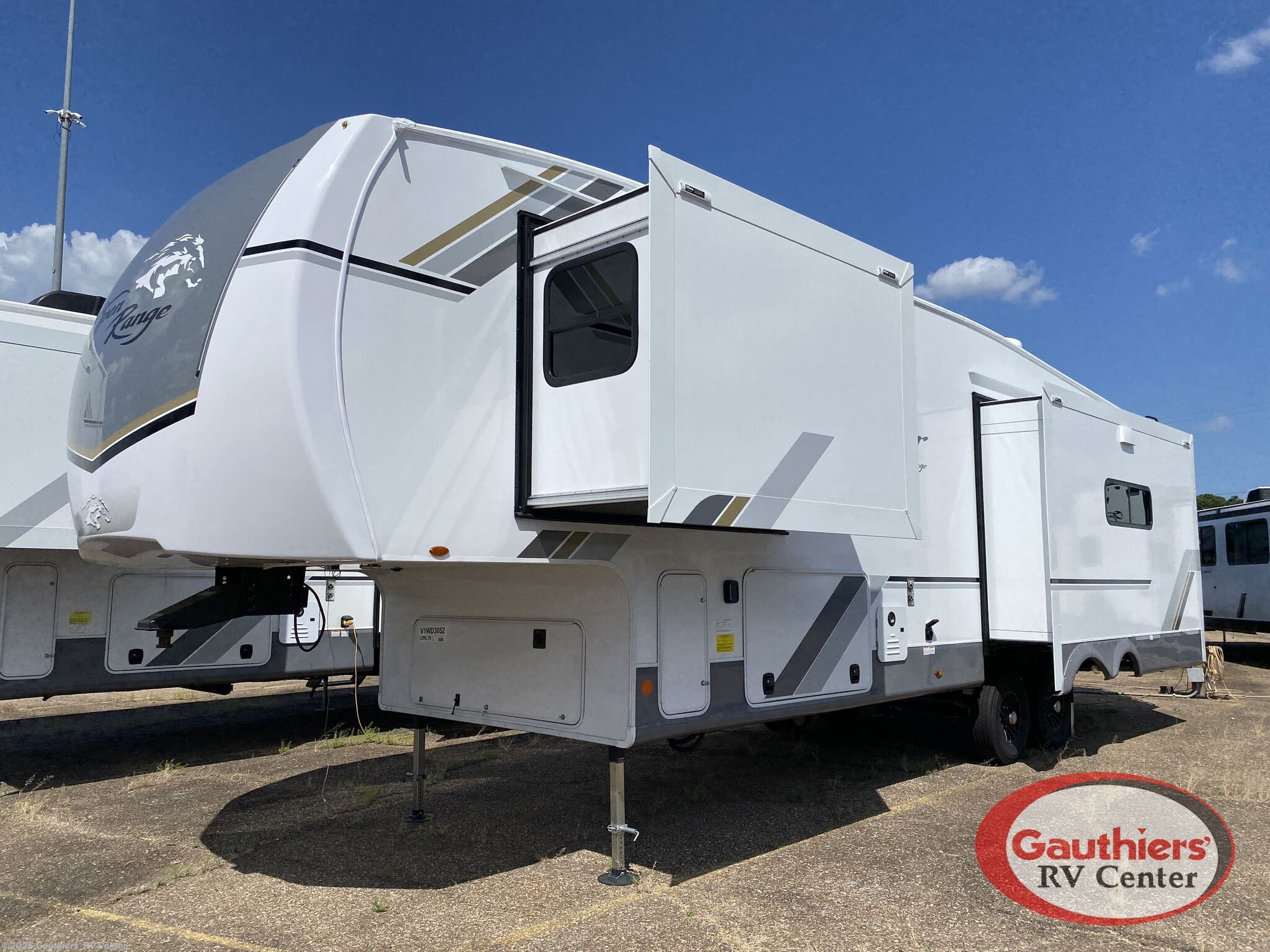 2027 Open Range Roamer 32RLTS by Highland Ridge from Gauthiers' RV Center in Scott, Louisiana
