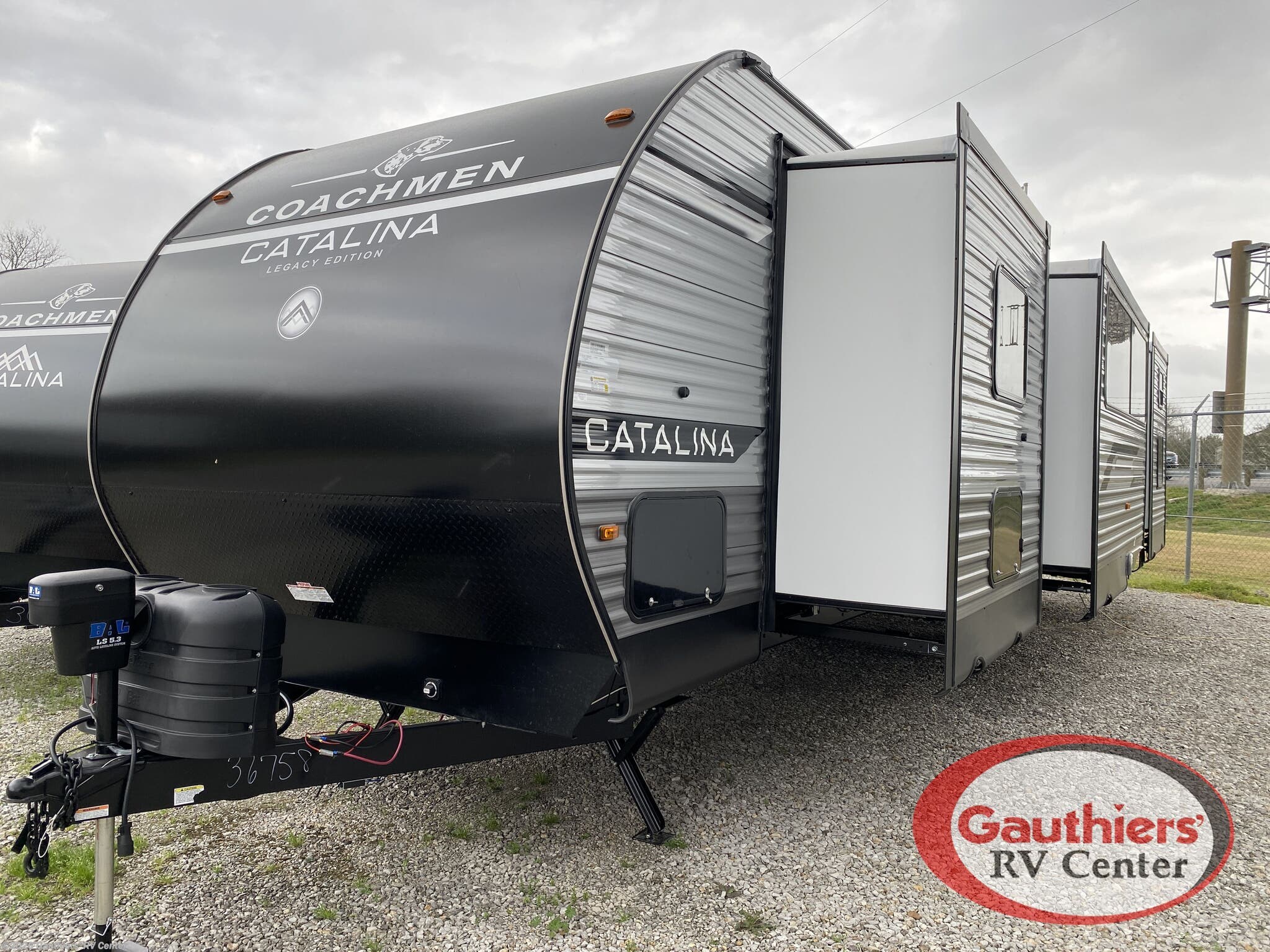 2026 Catalina Legacy Edition 343BHTS by Coachmen from Gauthiers' RV Center in Scott, Louisiana