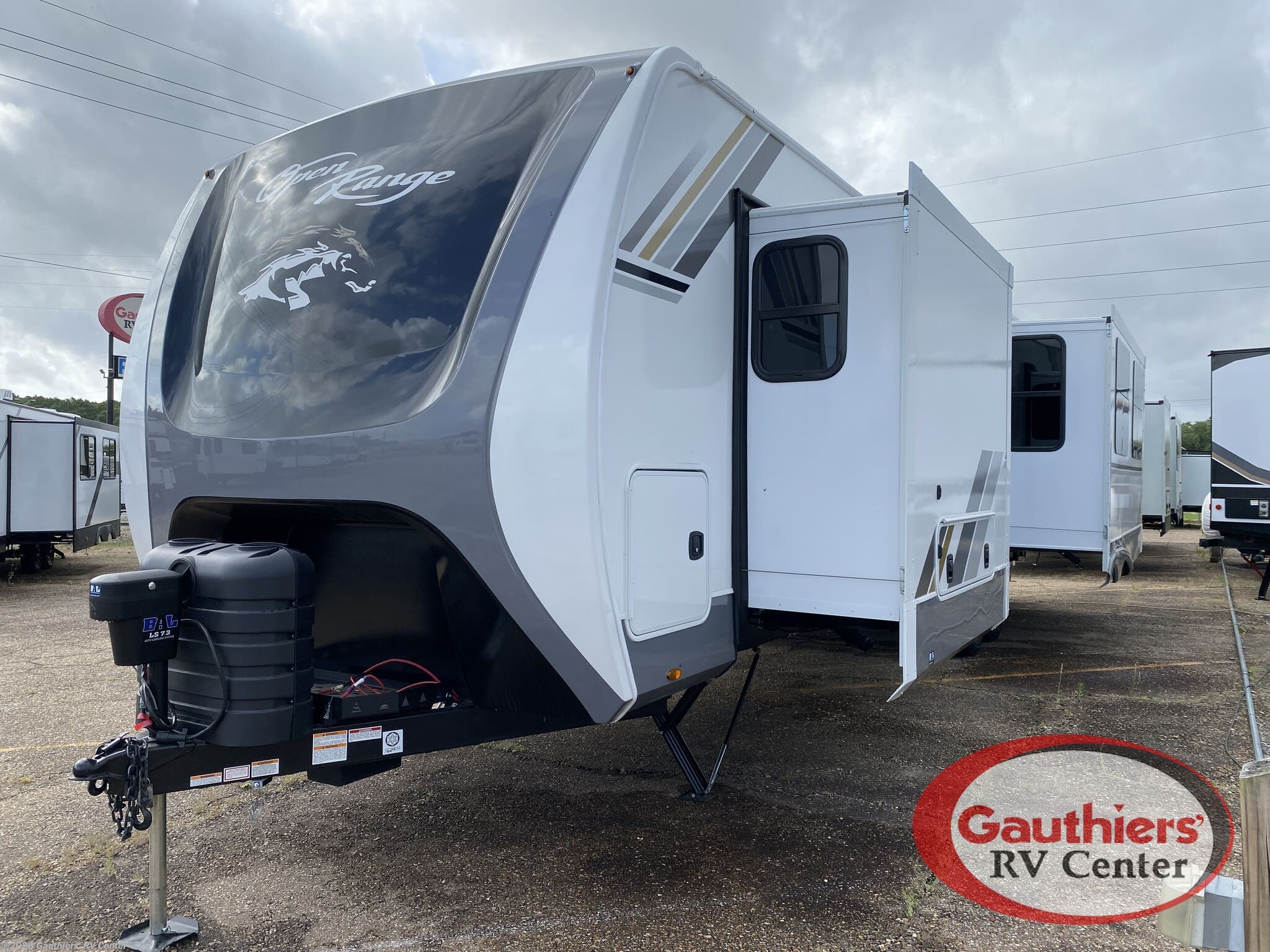 2026 Highland Ridge Open Range 322RLS - New Travel Trailer For Sale by Gauthiers' RV Center in Scott, Louisiana features Glass Shower Door, Water Heater, Awning, Insulated, Power Awning