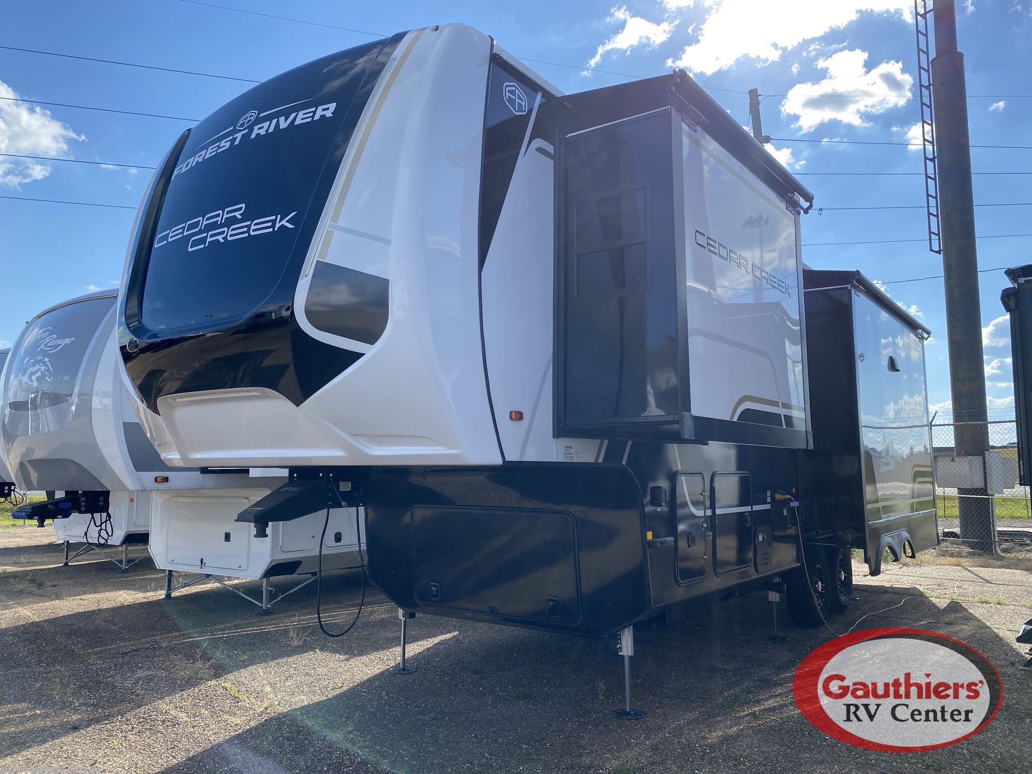 2027 Cedar Creek 290RL by Forest River from Gauthiers' RV Center in Scott, Louisiana