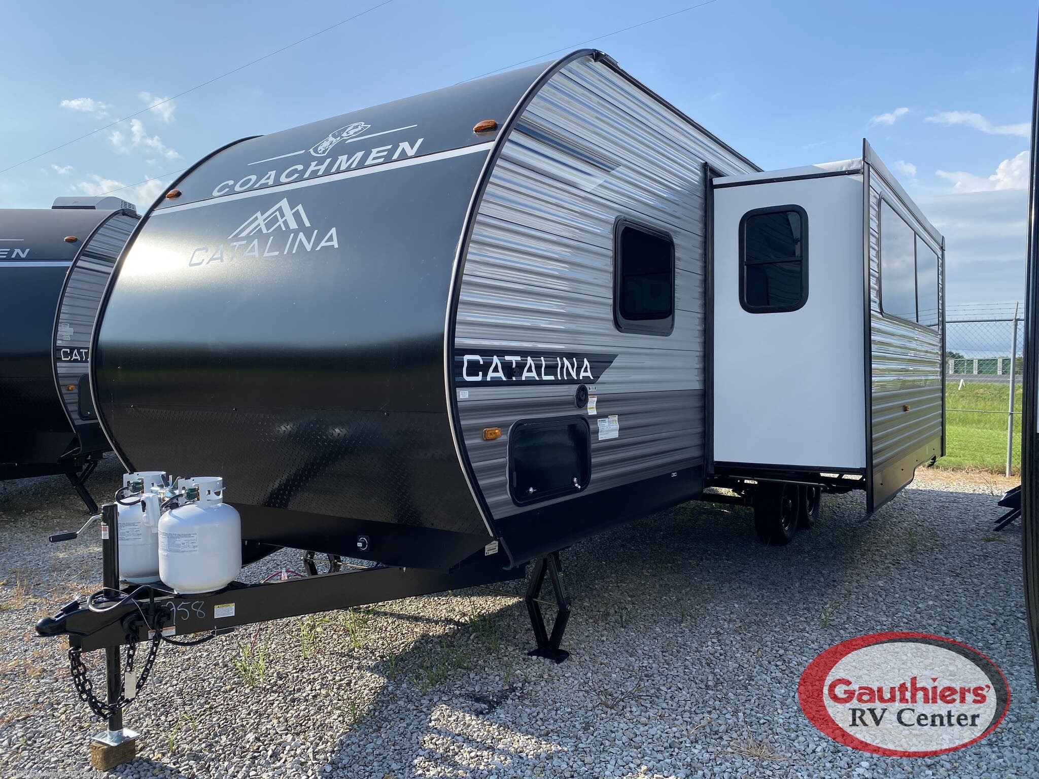 2027 Catalina Summit Series 8 261BHS by Coachmen from Gauthiers' RV Center in Scott, Louisiana