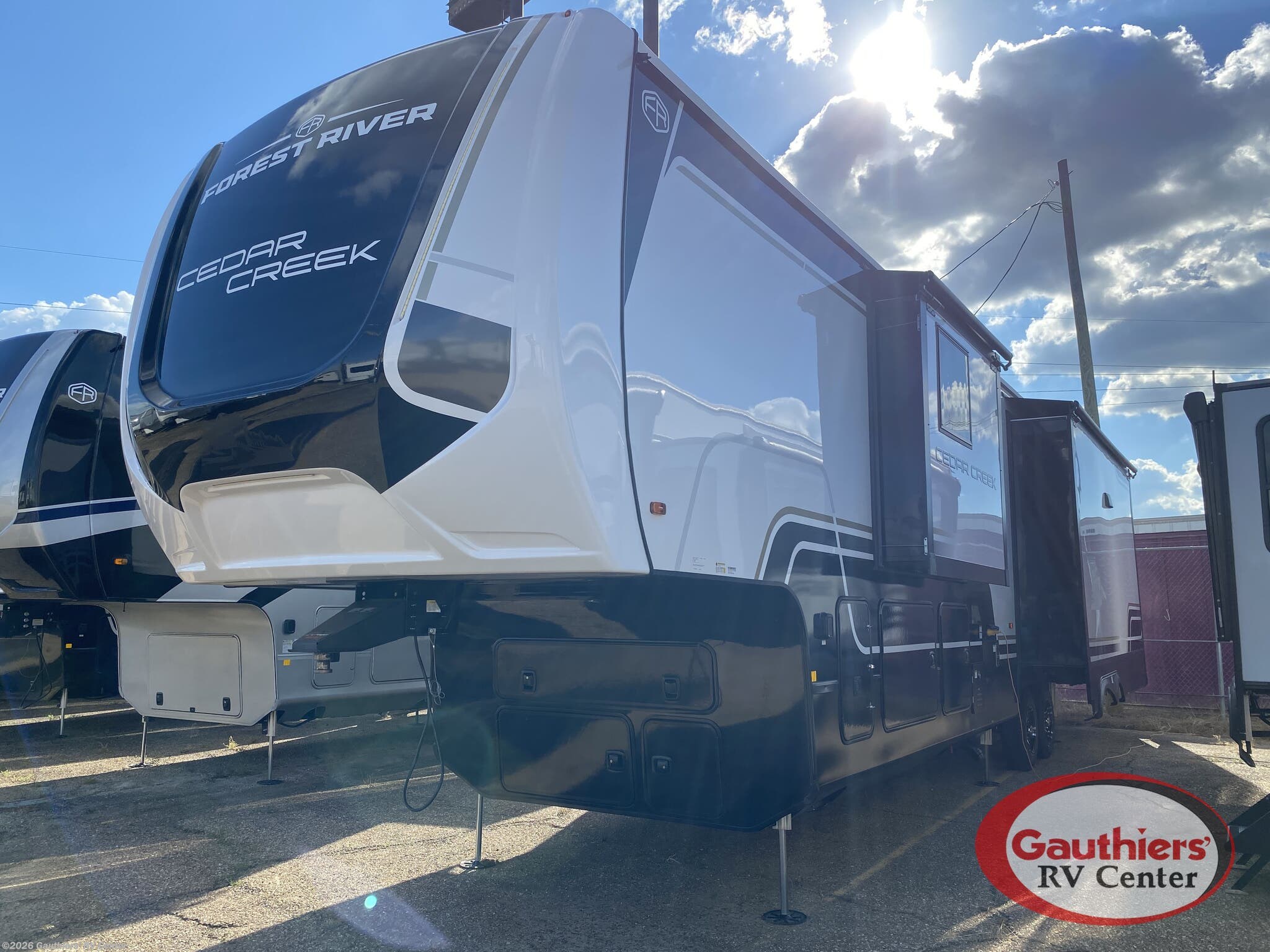 2027 Cedar Creek 383FB by Forest River from Gauthiers' RV Center in Scott, Louisiana