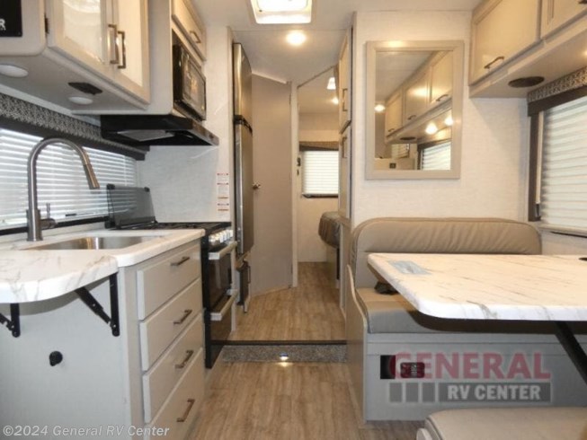 2024 Quantum SE SL22 Chevy by Thor Motor Coach from General RV Center in Brownstown Township, Michigan