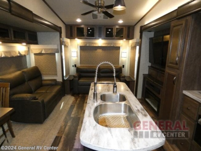 2019 Sierra 33RLIK by Forest River from General RV Center in Brownstown Township, Michigan