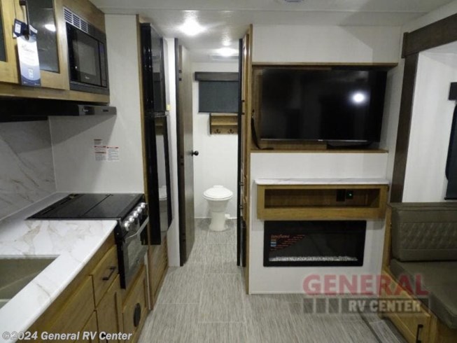 2024 Freedom Express Ultra Lite 252RBS by Coachmen from General RV Center in Brownstown Township, Michigan