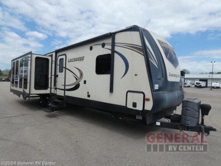 Used 2016 Prime Time LaCrosse 327RES available in Brownstown Township, Michigan