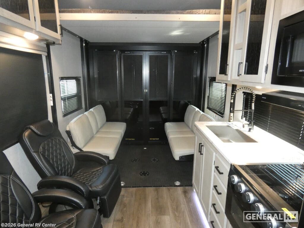 2023 East to West Alta 2400KTH - Used Toy Hauler For Sale by General RV Center in Brownstown Township, Michigan