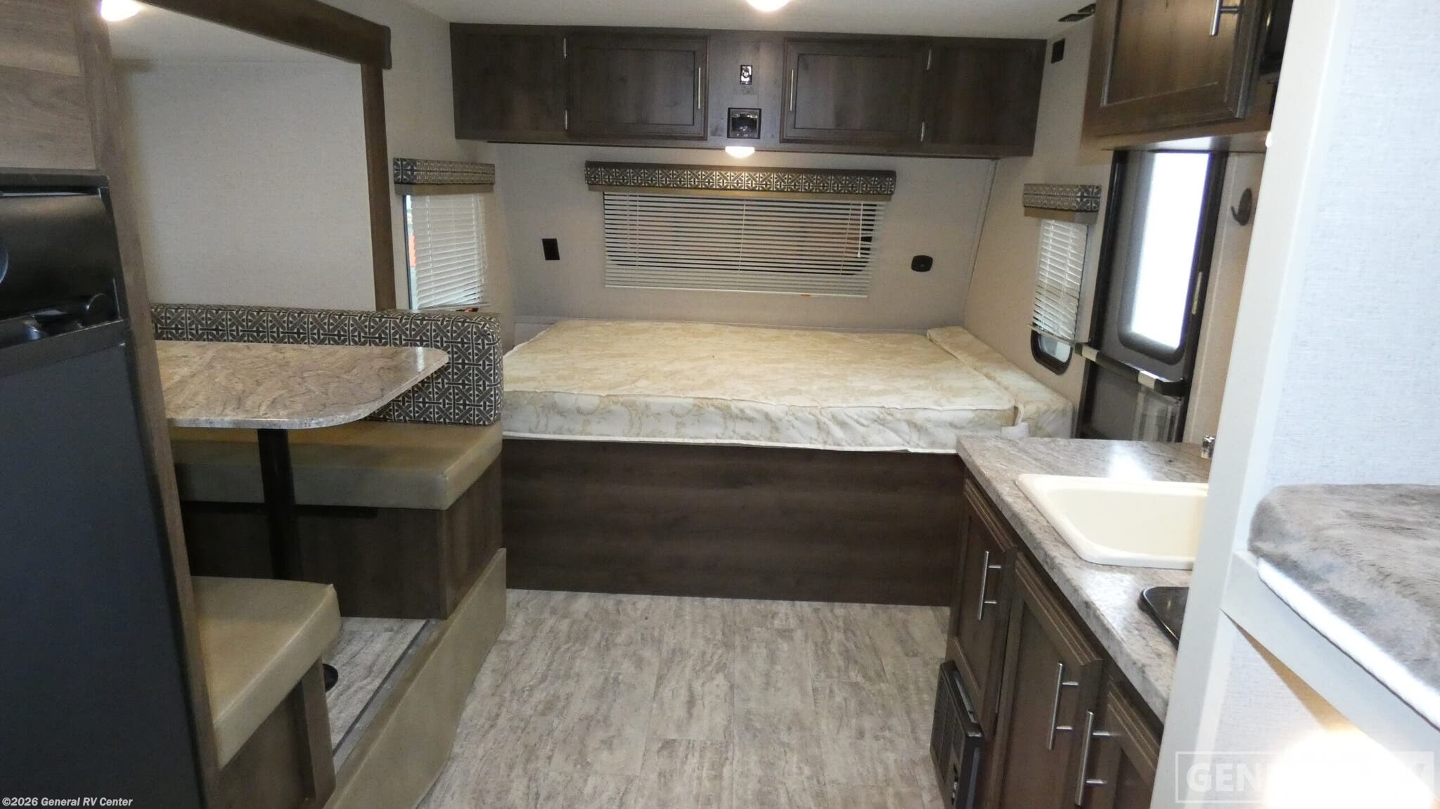 Used 2019 K-Z Escape E191BH available in Brownstown Township, Michigan