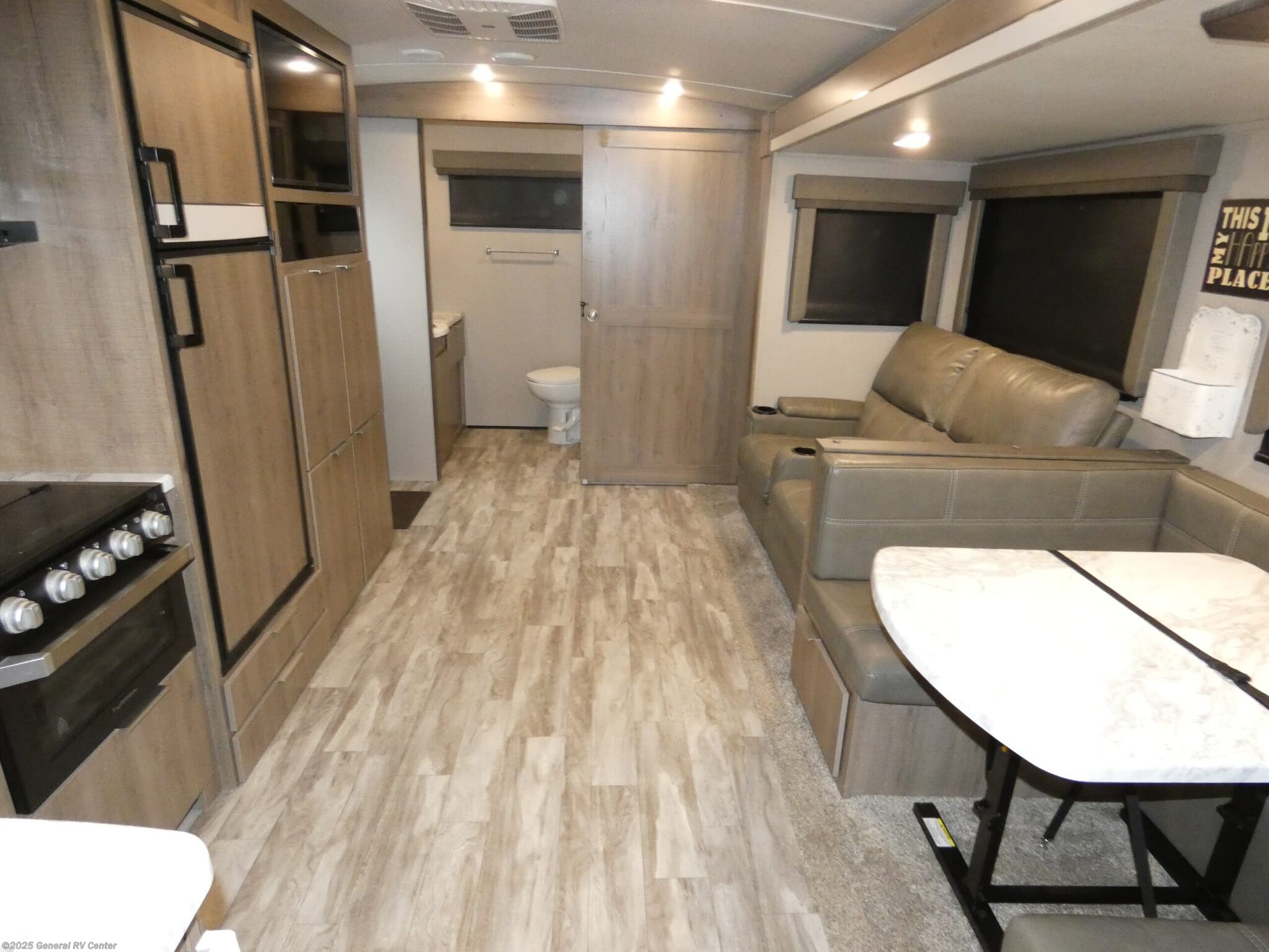 2020 Grand Design Imagine 2600RB-1SL - Used Travel Trailer For Sale by General RV Center in Brownstown Township, Michigan