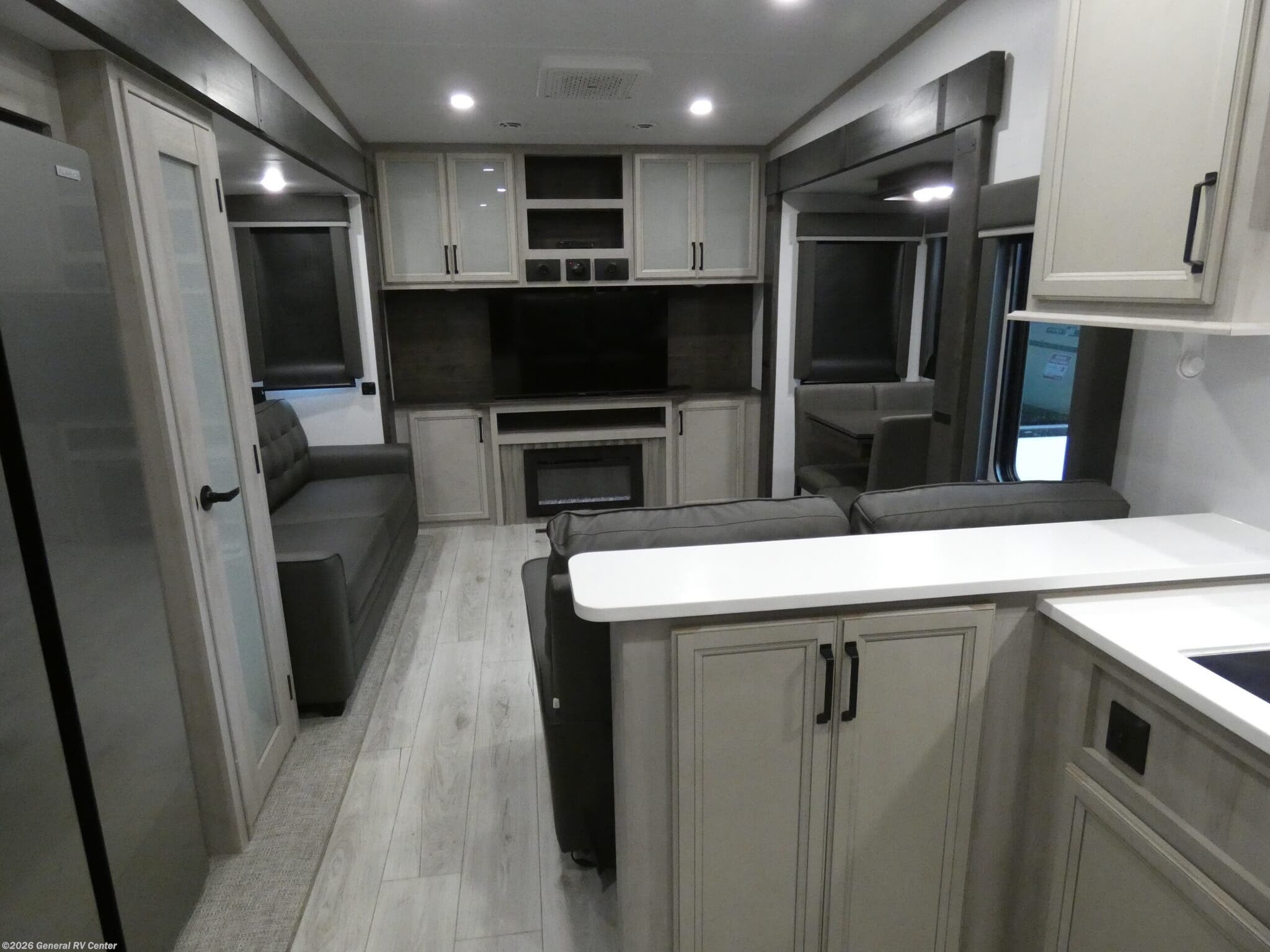 2024 Keystone Montana High Country 311RD - Used Fifth Wheel For Sale by General RV Center in Brownstown Township, Michigan