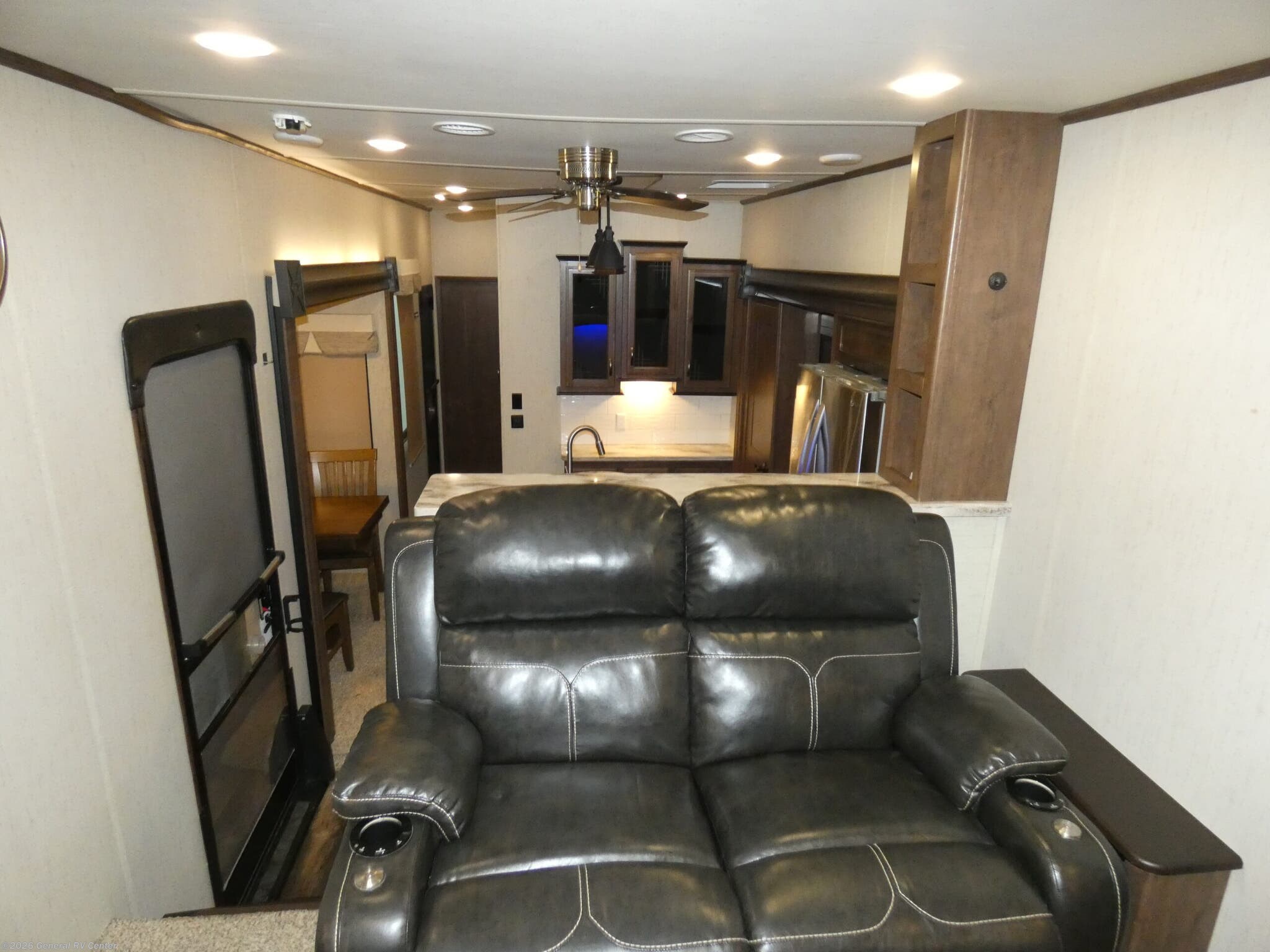 2018 Forest River Sierra 379FLOK - Used Fifth Wheel For Sale by General RV Center in Brownstown Township, Michigan