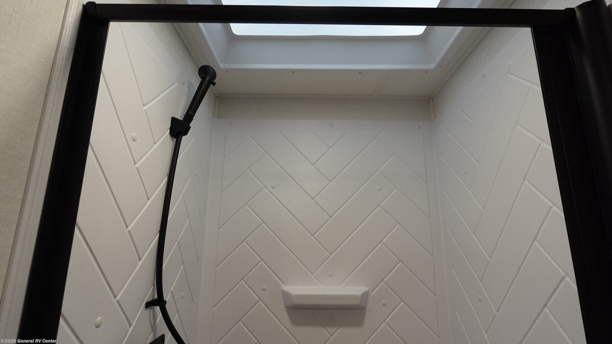 2026 Winnebago Access 25BH - New Travel Trailer For Sale by General RV Center in Brownstown Township, Michigan