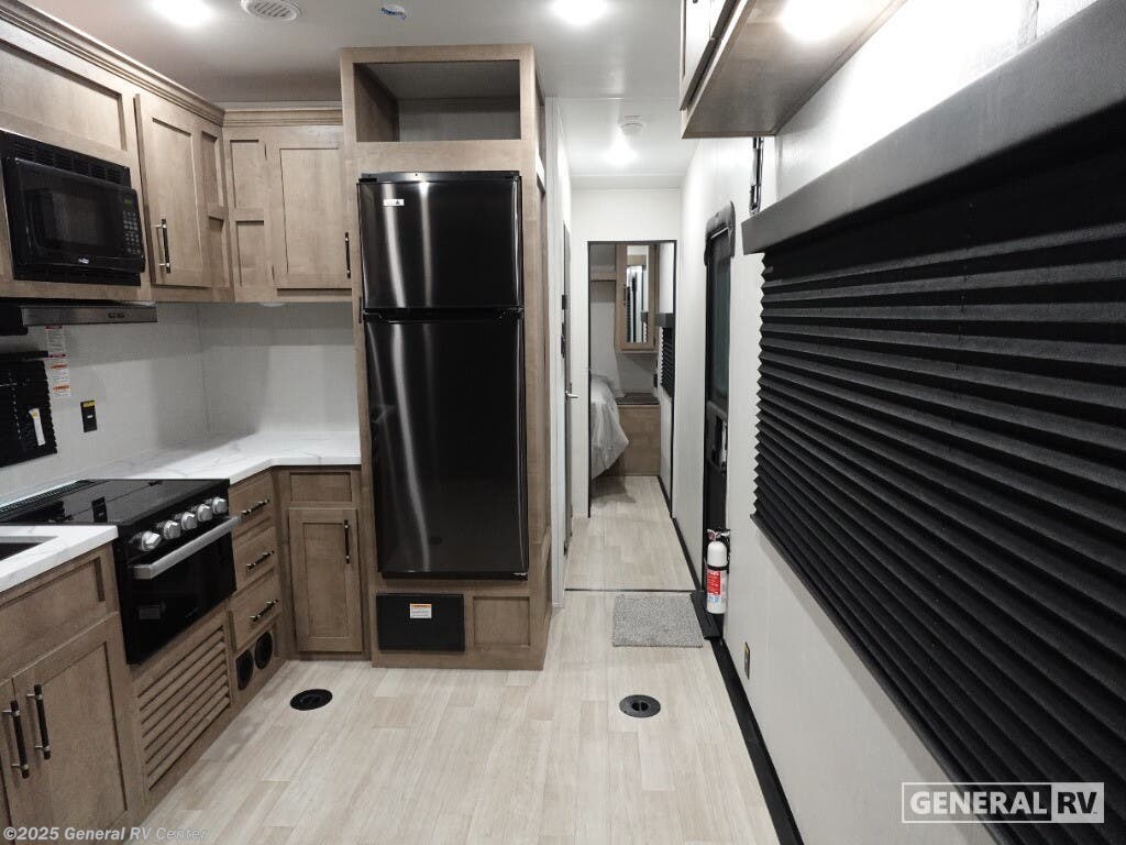 New 2026 Keystone Impact 2813 available in Brownstown Township, Michigan