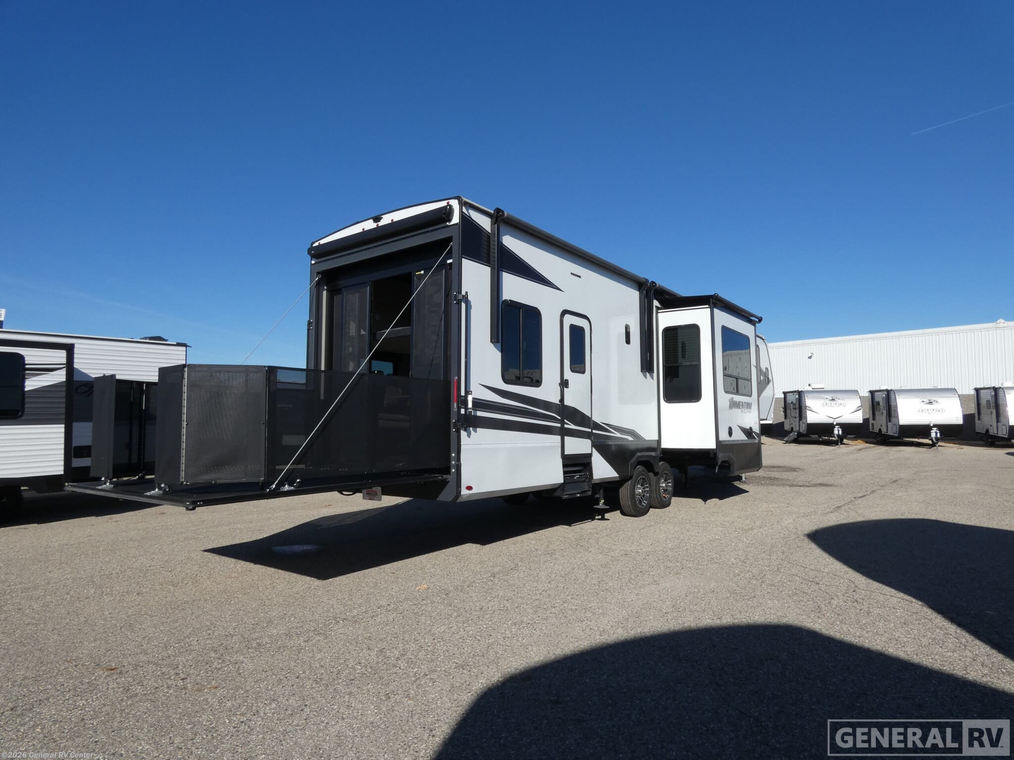 2022 Momentum 350G by Grand Design from General RV Center in Brownstown Township, Michigan