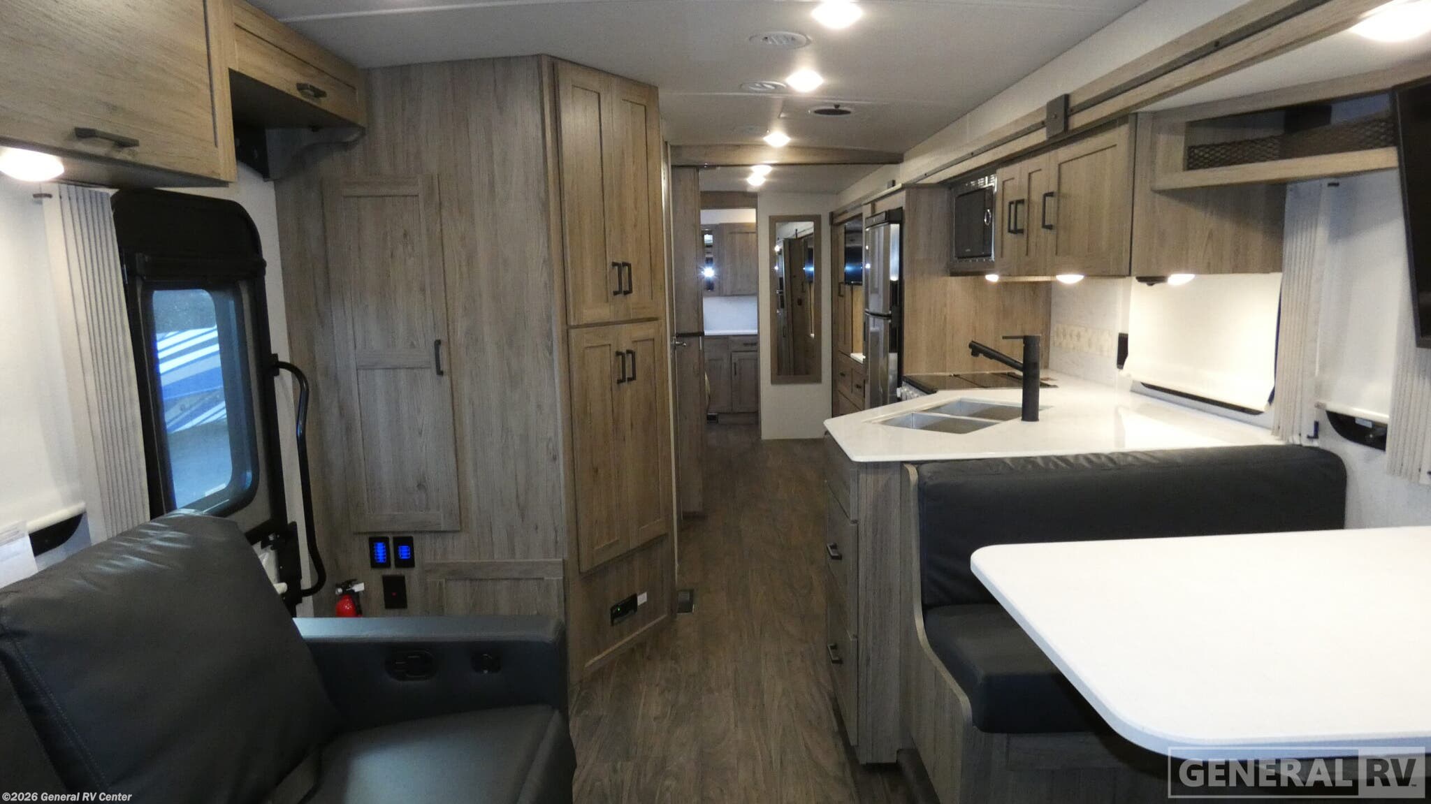 2025 Winnebago Vista 33K - New Class A For Sale by General RV Center in Brownstown Township, Michigan