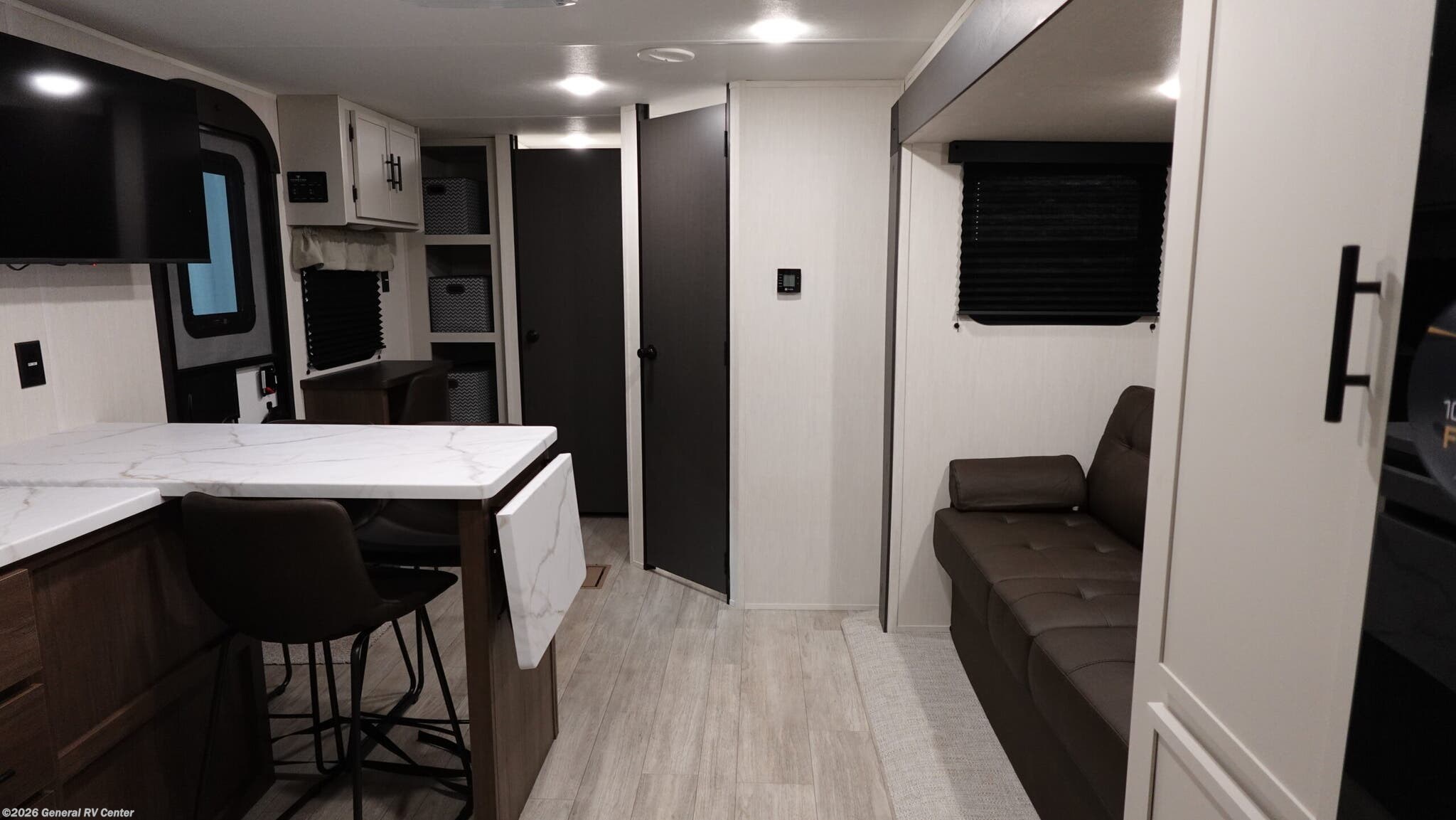2026 Prime Time Avenger 25MKO - New Travel Trailer For Sale by General RV Center in Brownstown Township, Michigan