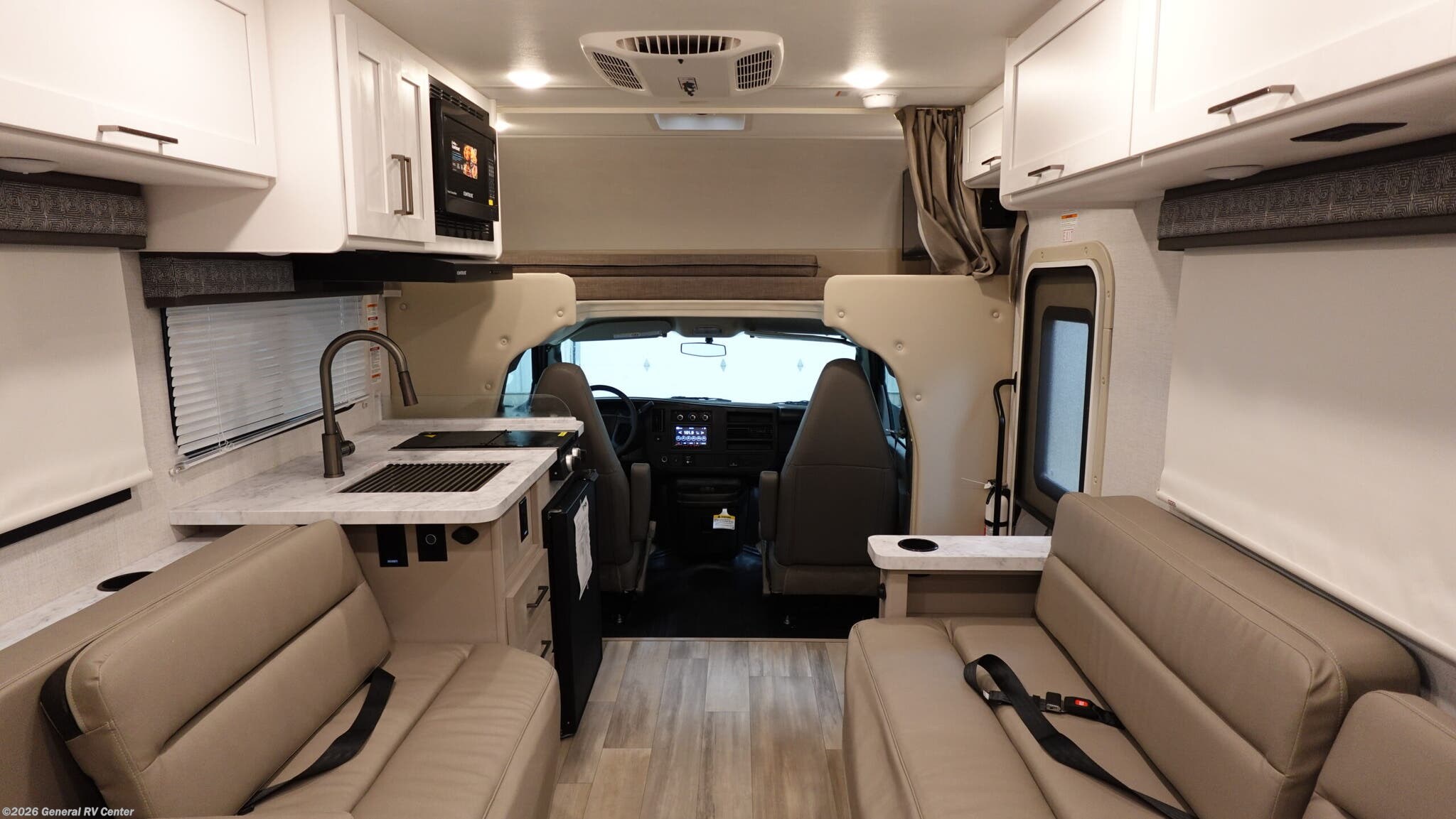 New 2026 Thor Motor Coach Pasadena SX19 Chevy available in Brownstown Township, Michigan