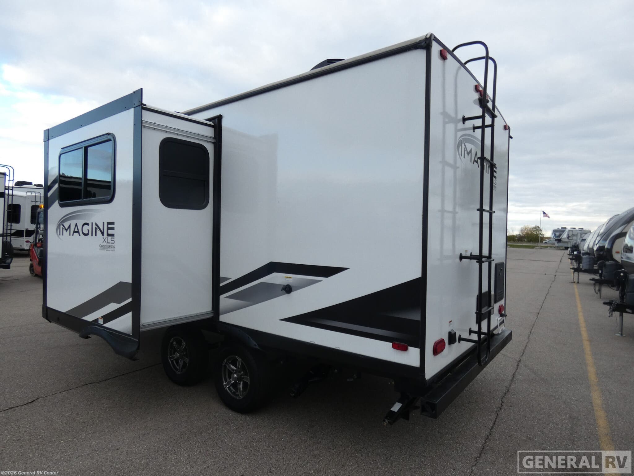 2023 Imagine 17MKE by Grand Design from General RV Center in Brownstown Township, Michigan