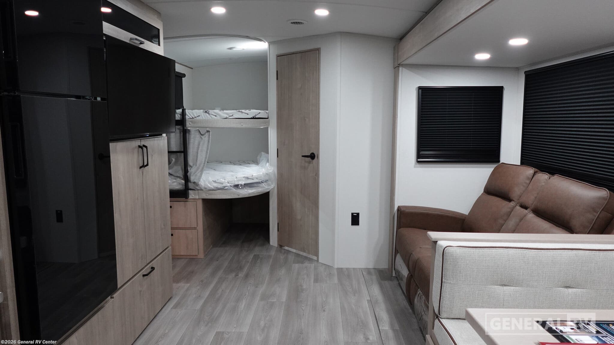 2026 Grand Design Imagine 2800BH - New Travel Trailer For Sale by General RV Center in Brownstown Township, Michigan