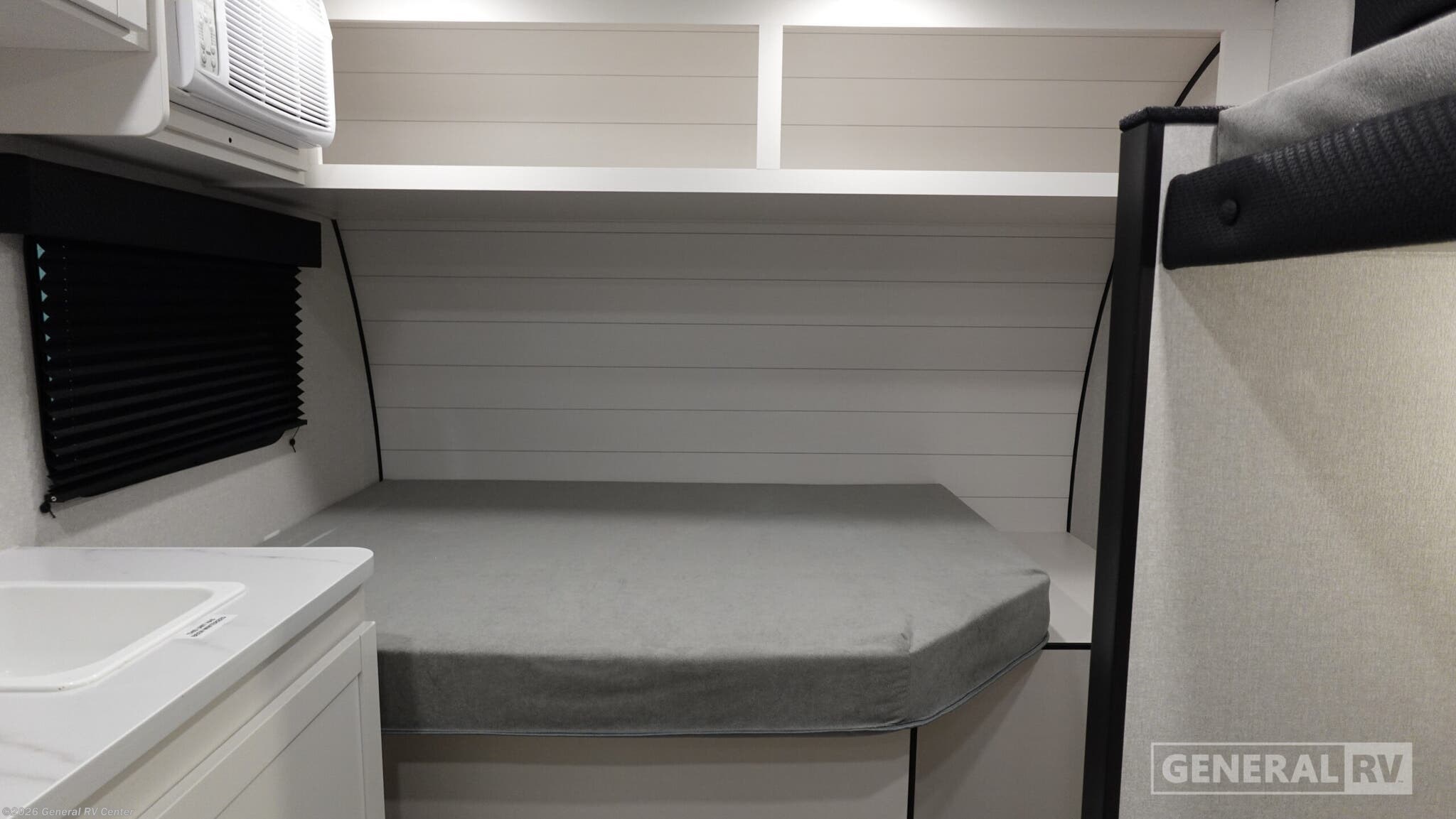 New 2026 Jayco Jay Flight SLX 130BH available in Brownstown Township, Michigan