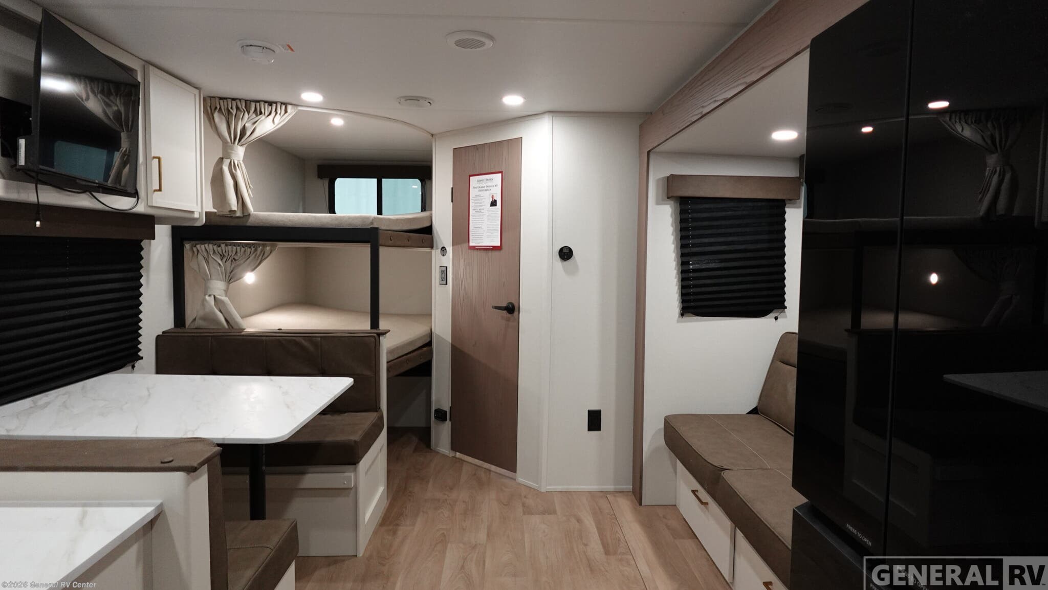 2026 Grand Design Transcend Xplor 26BHX - New Travel Trailer For Sale by General RV Center in Brownstown Township, Michigan