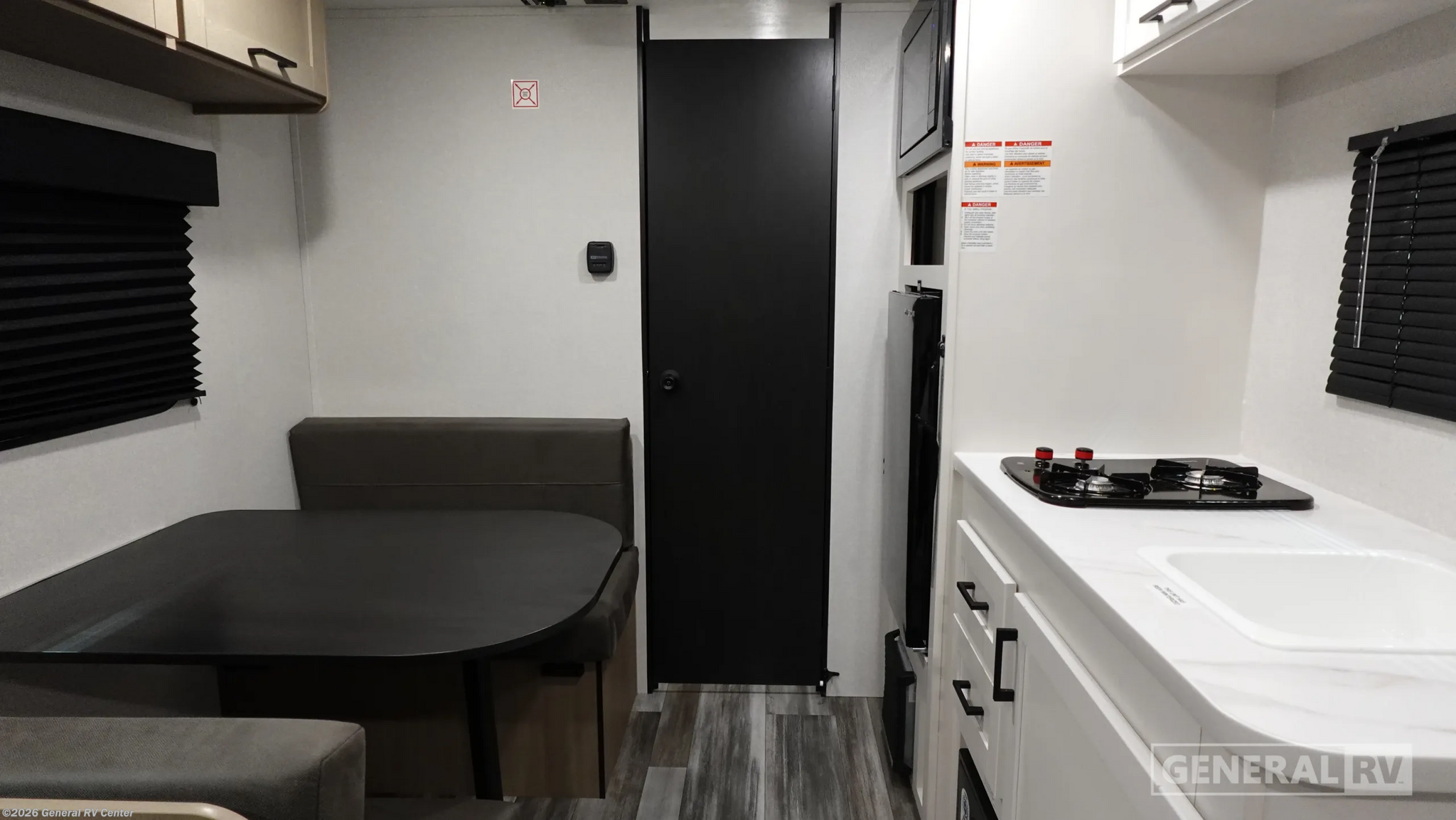 New 2026 Jayco FLIGHT 170FQ available in Brownstown Township, Michigan