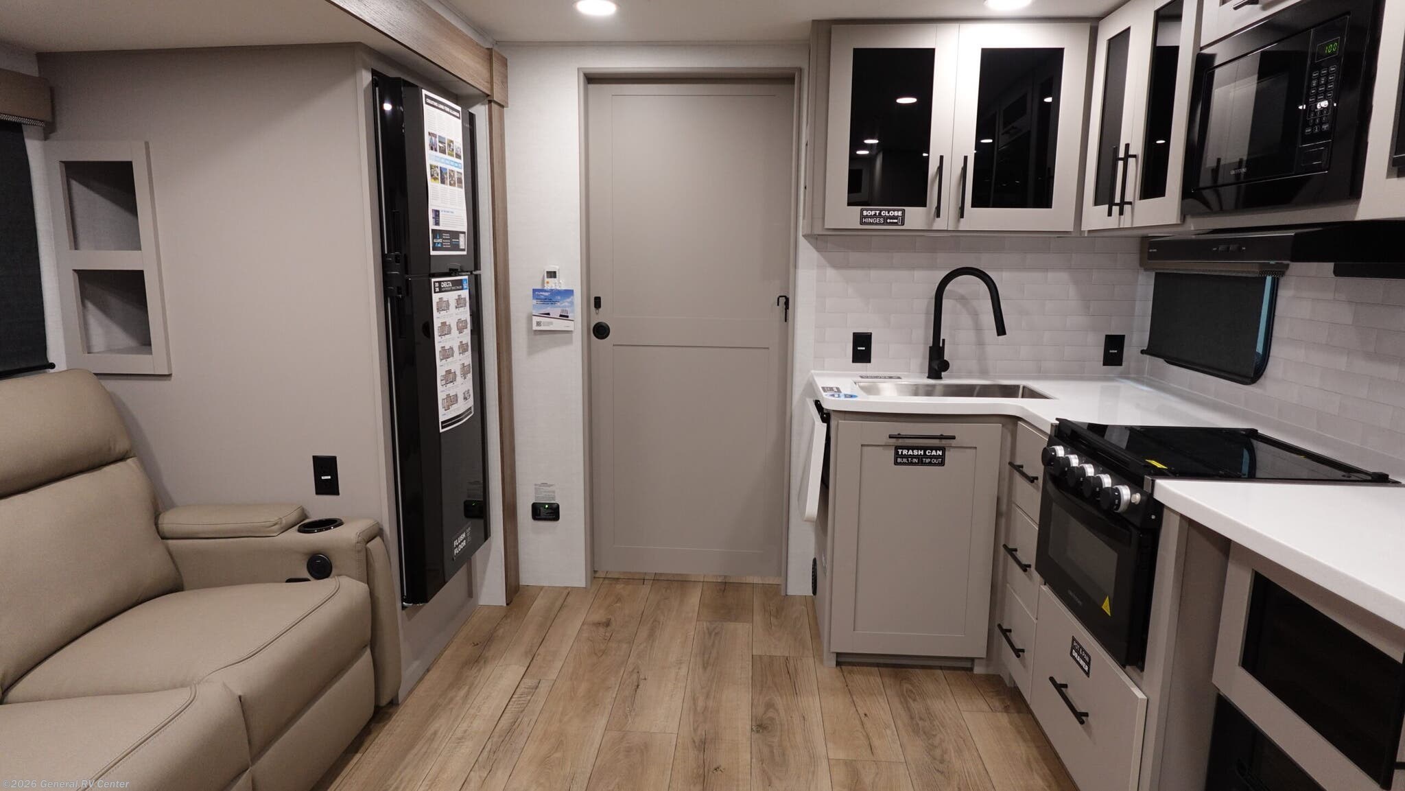 New 2026 Alliance RV Delta 252RL available in Brownstown Township, Michigan