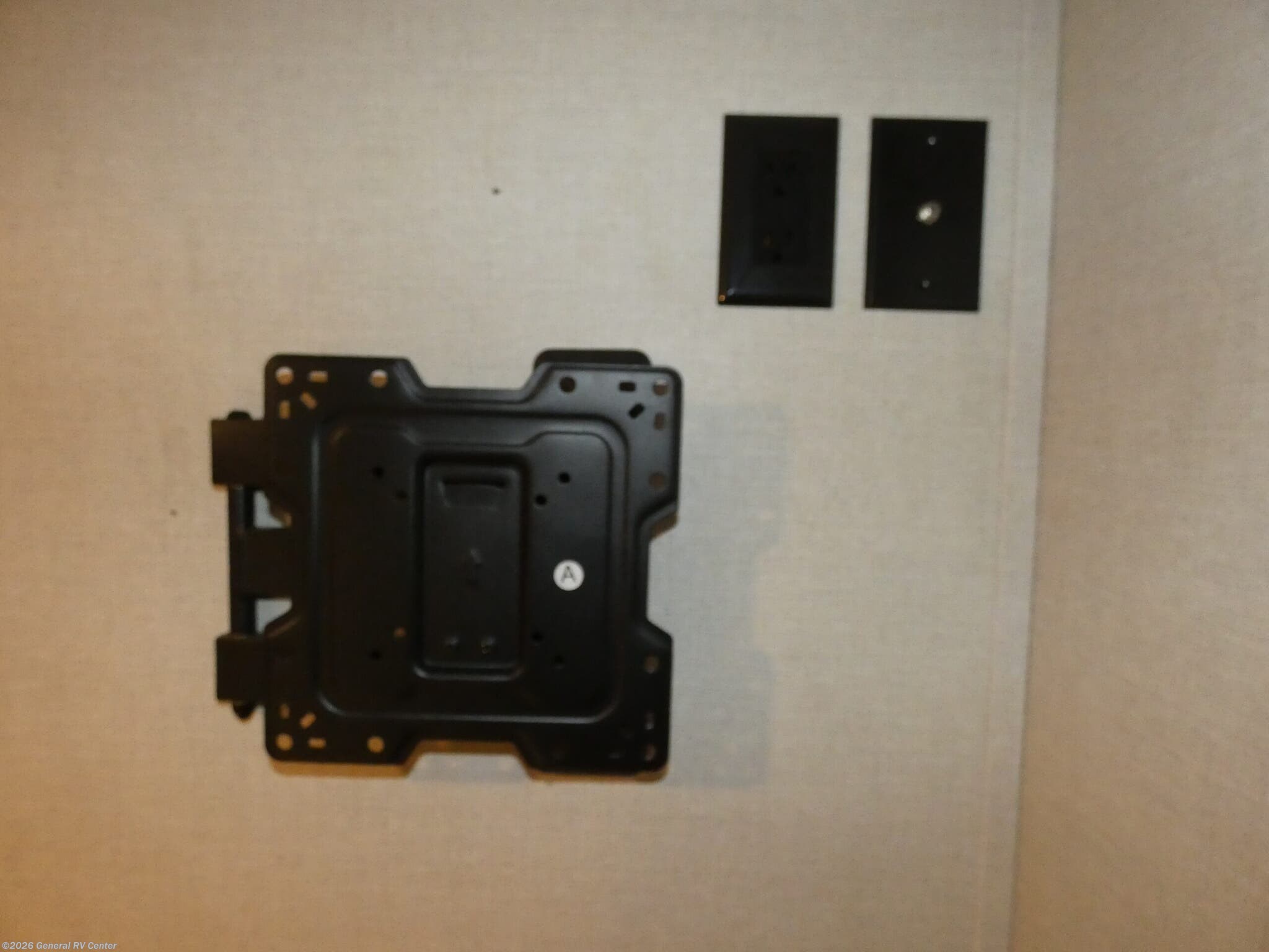 Used 2021 Prime Time Avenger 27DBS available in Brownstown Township, Michigan