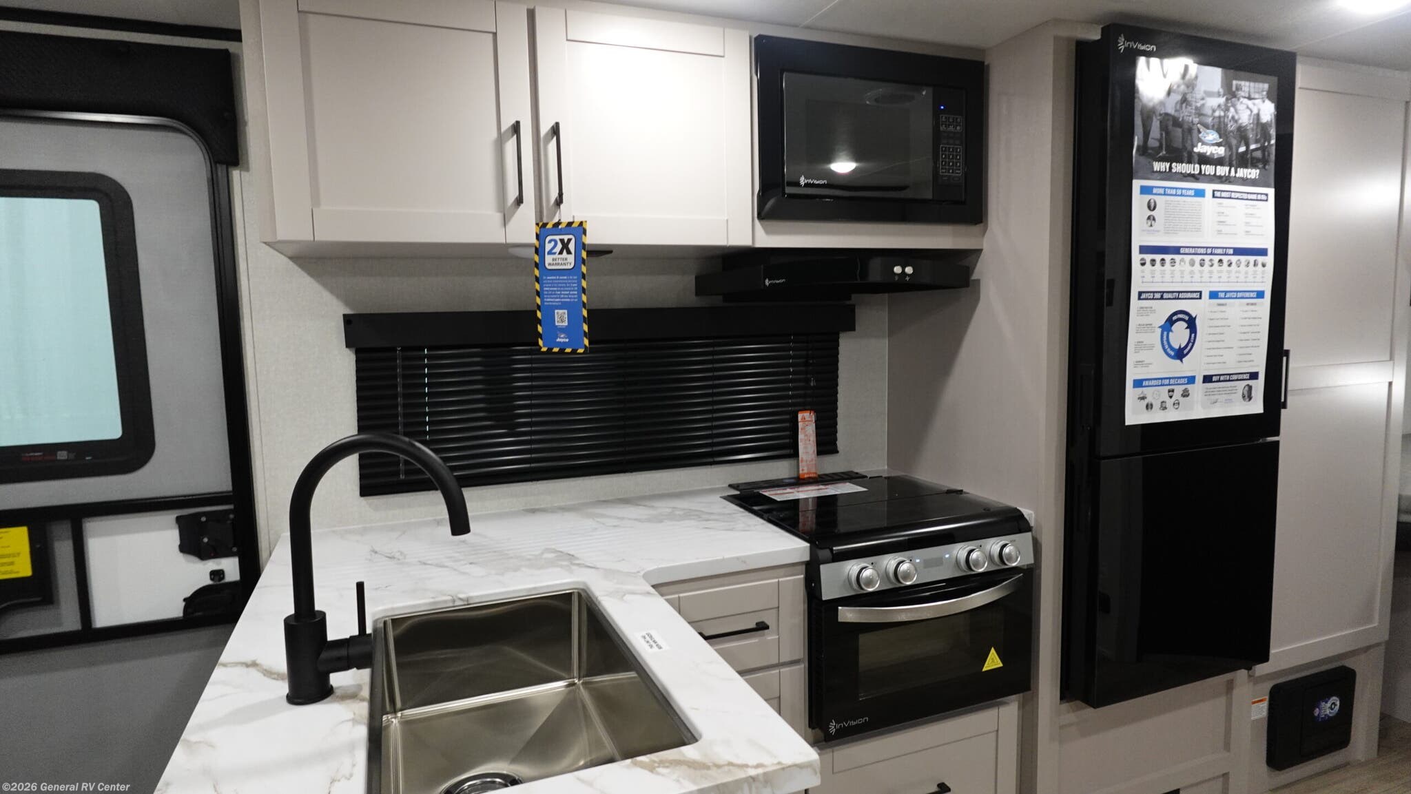 New 2026 Jayco FEATHER 26BHSL available in Brownstown Township, Michigan