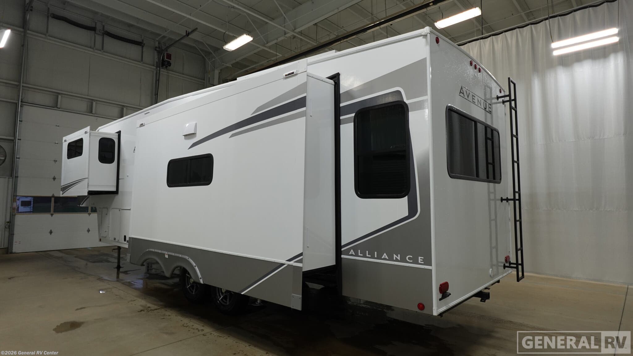 2026 Avenue 32RLS by Alliance RV from General RV Center in Brownstown Township, Michigan