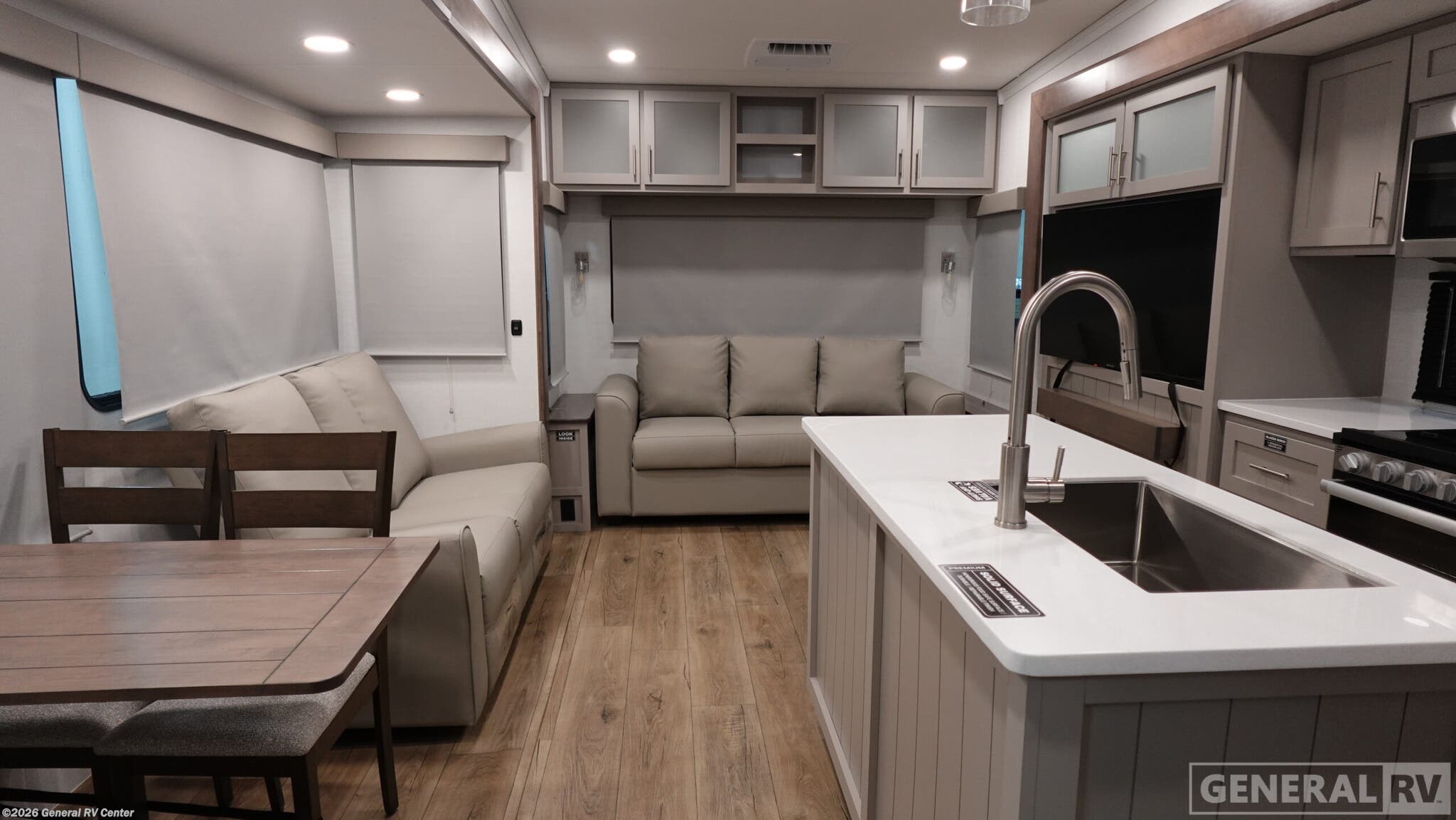2026 Alliance RV Avenue 32RLS - New Fifth Wheel For Sale by General RV Center in Brownstown Township, Michigan