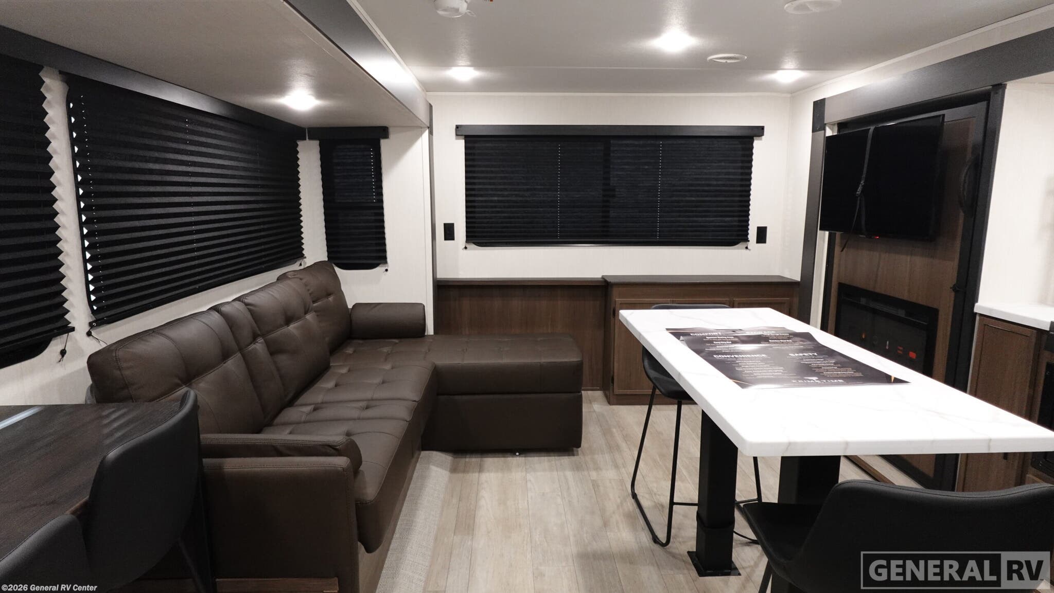 2026 Prime Time Avenger 27REI - New Travel Trailer For Sale by General RV Center in Brownstown Township, Michigan