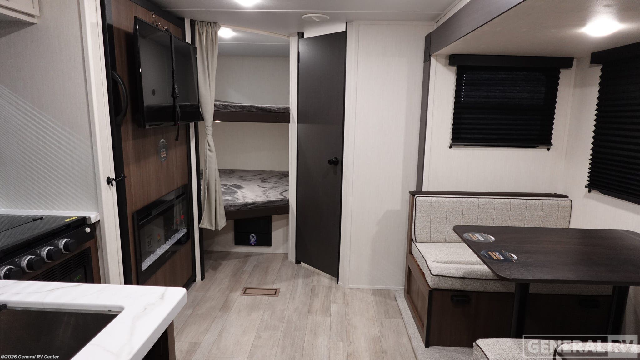 2026 Prime Time Avenger 23BHS - New Travel Trailer For Sale by General RV Center in Brownstown Township, Michigan