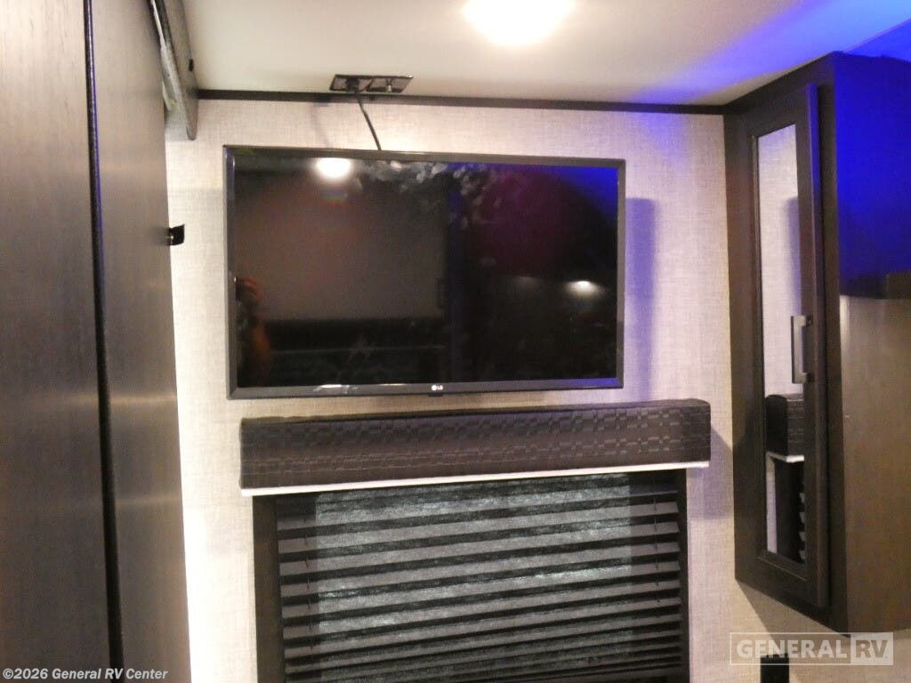 Used 2022 Jayco Jay Flight 242BHS-1SLD available in Brownstown Township, Michigan