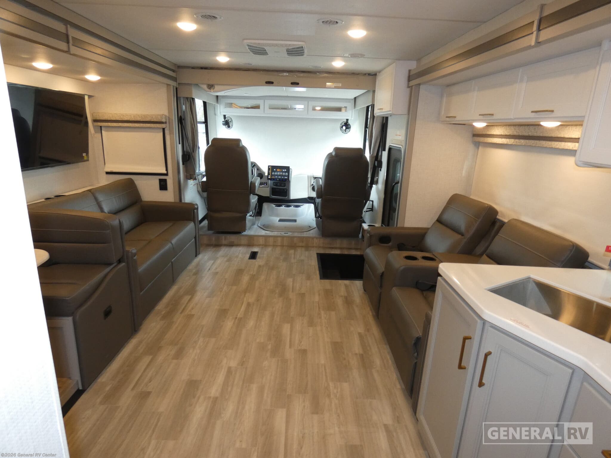 New 2026 Thor Motor Coach Windsport 35R available in Brownstown Township, Michigan