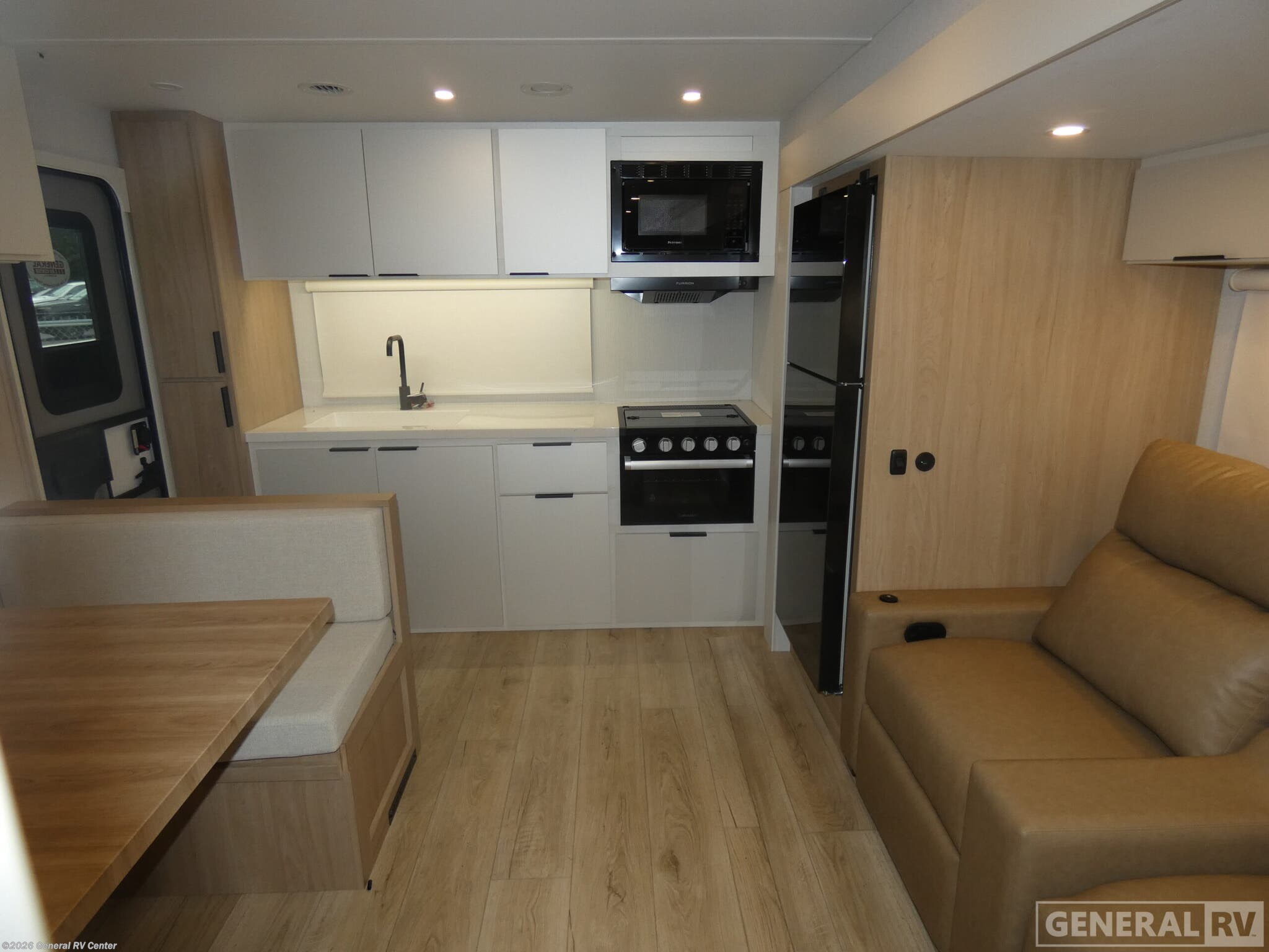 2026 Winnebago Thrive 24RKS - New Travel Trailer For Sale by General RV Center in Brownstown Township, Michigan