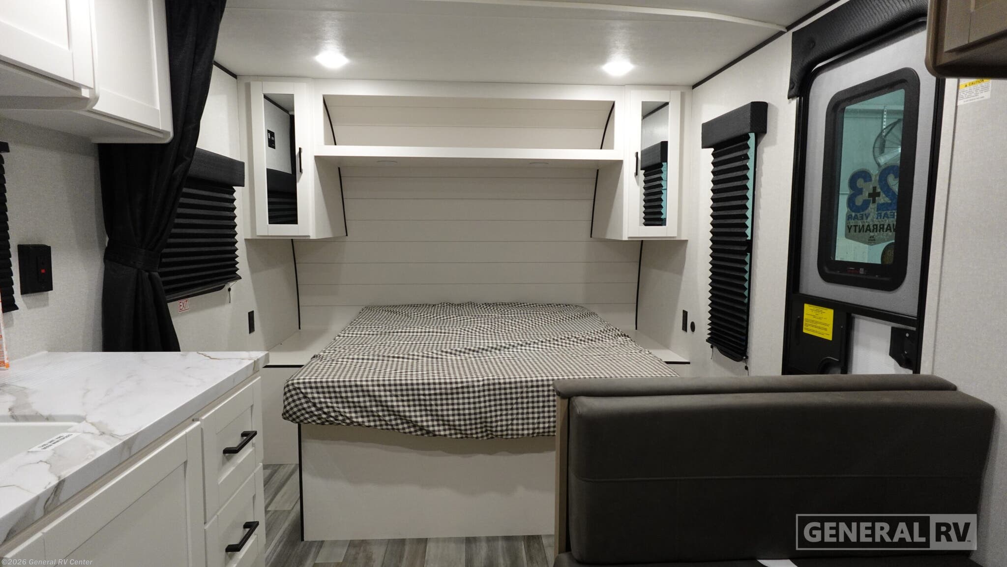 New 2026 Jayco Flight 175FQ available in Brownstown Township, Michigan