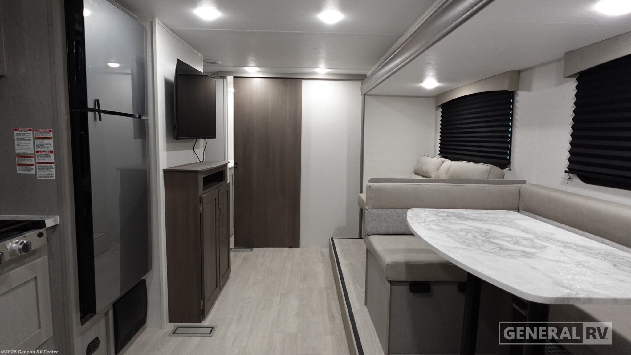 2026 Coachmen Clipper 25RB - New Travel Trailer For Sale by General RV Center in Brownstown Township, Michigan