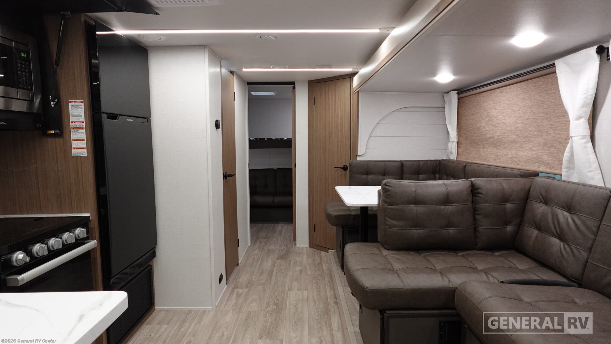 2026 Forest River Wildwood 273QBXL - New Travel Trailer For Sale by General RV Center in Brownstown Township, Michigan