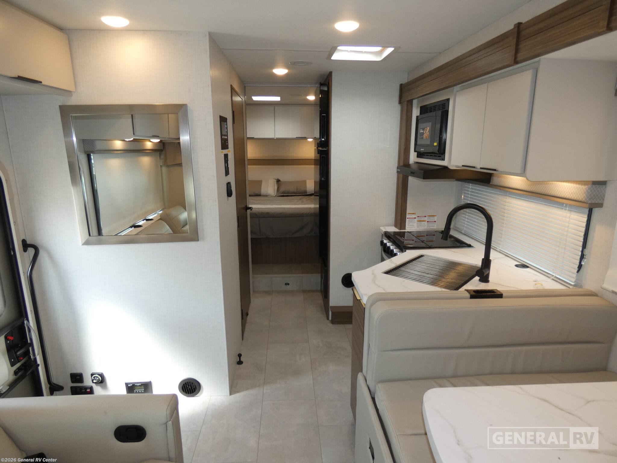 2026 Thor Motor Coach Pasadena SE SE28 - New Class C For Sale by General RV Center in Brownstown Township, Michigan