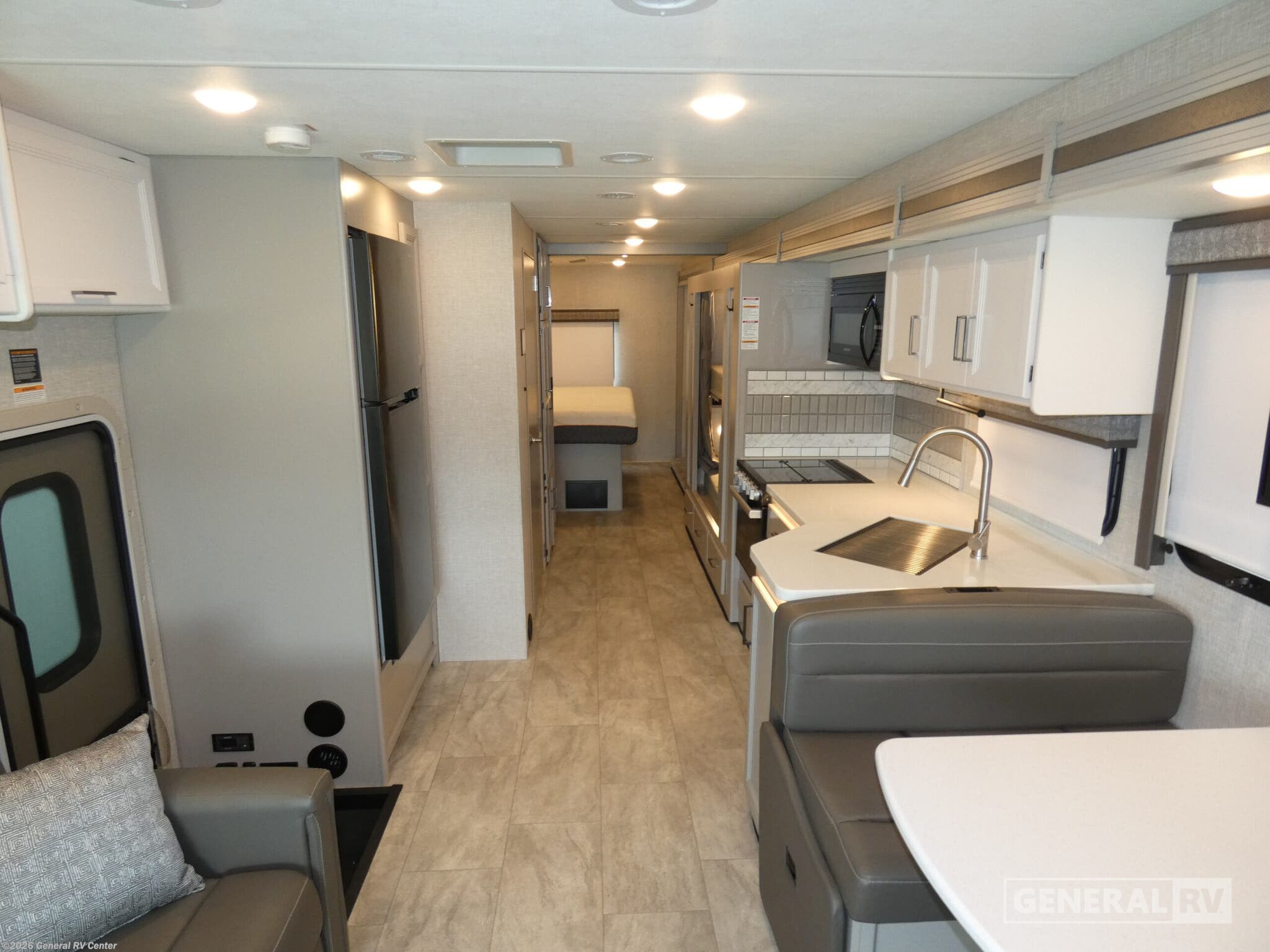 2025 Thor Motor Coach Windsport 34J-1SL - Used Class A For Sale by General RV Center in Brownstown Township, Michigan