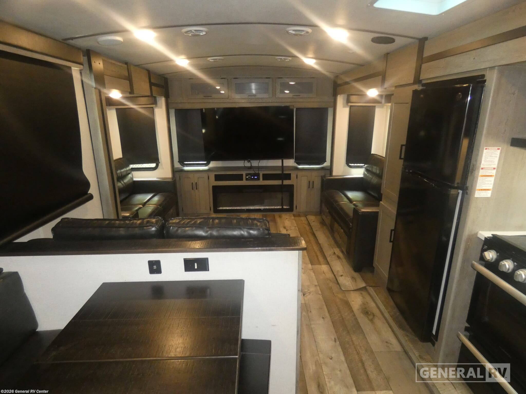 2021 Keystone Outback 341RD - Used Travel Trailer For Sale by General RV Center in Brownstown Township, Michigan
