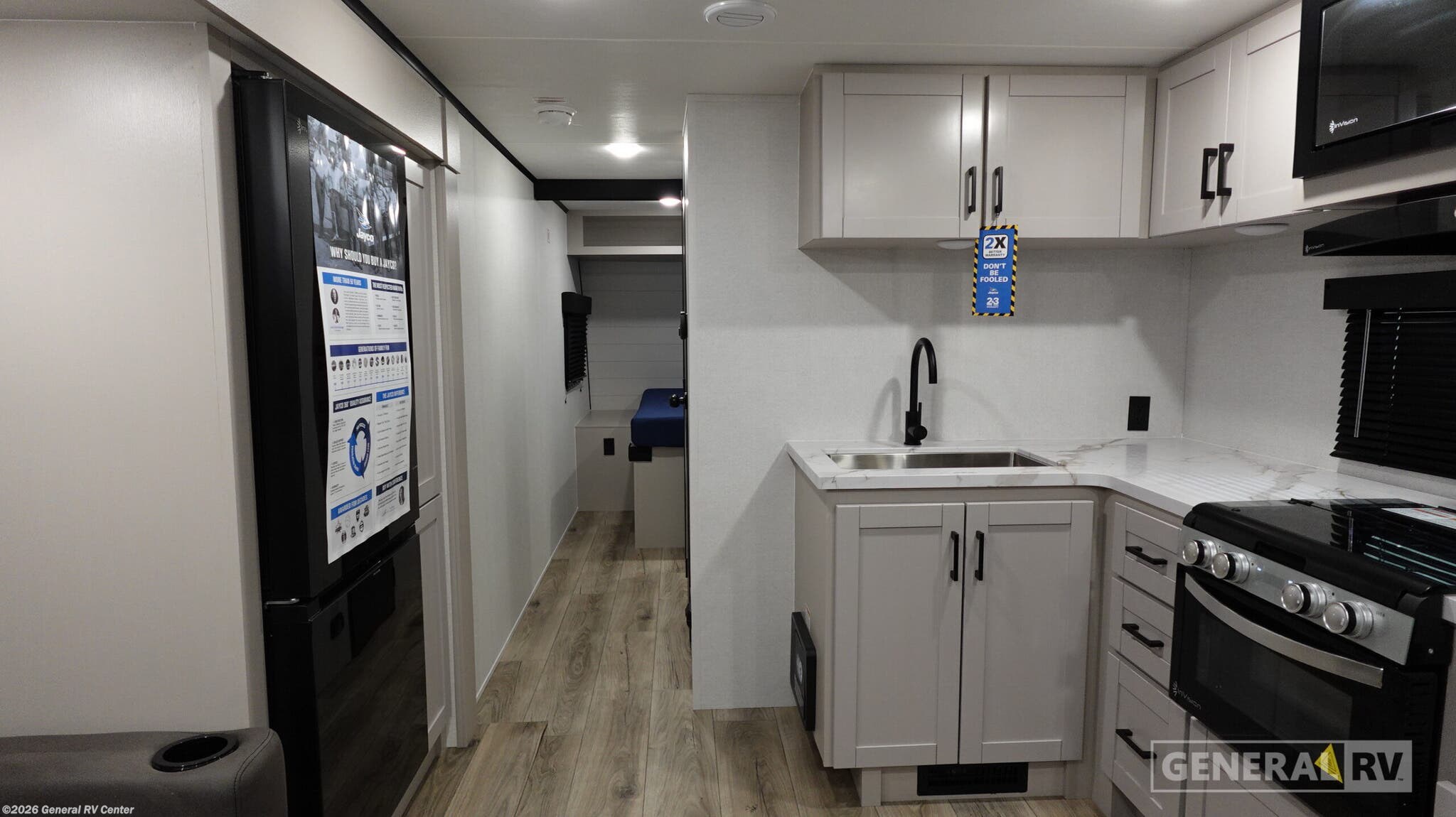 New 2026 Jayco FEATHER 25RLSL available in Brownstown Township, Michigan
