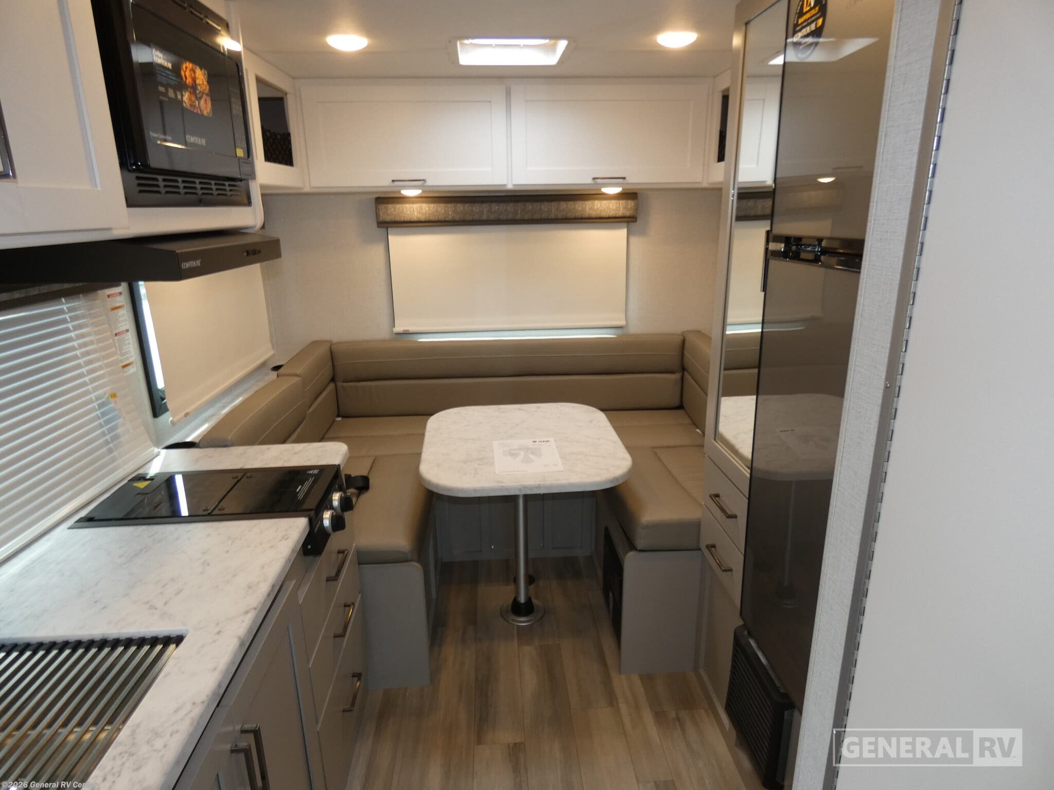 2026 Thor Motor Coach Pasadena SE SE19 Chevy - New Class C For Sale by General RV Center in Brownstown Township, Michigan
