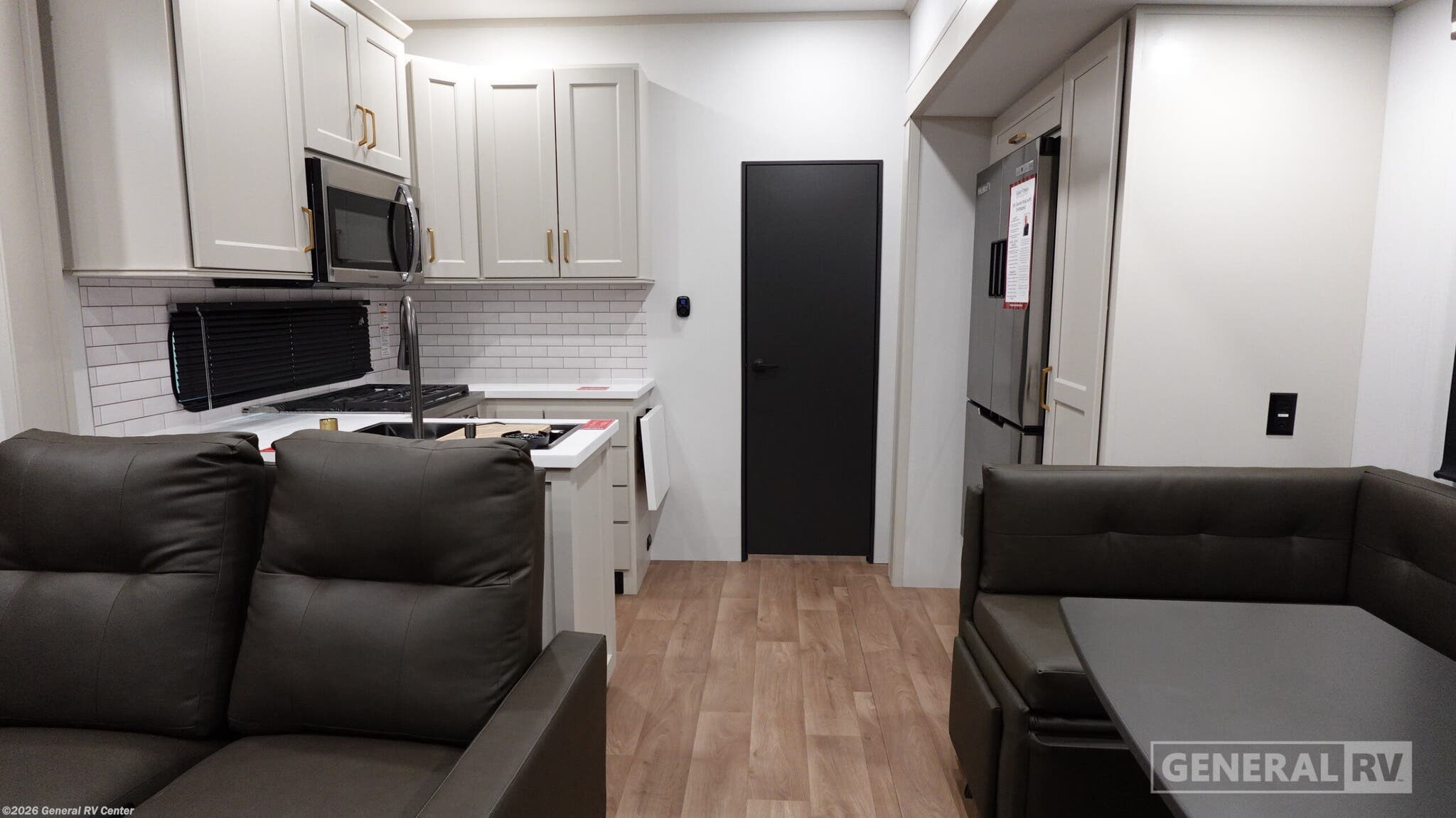 2026 Grand Design SOLITUDE-I 3904BH - New Fifth Wheel For Sale by General RV Center in Brownstown Township, Michigan