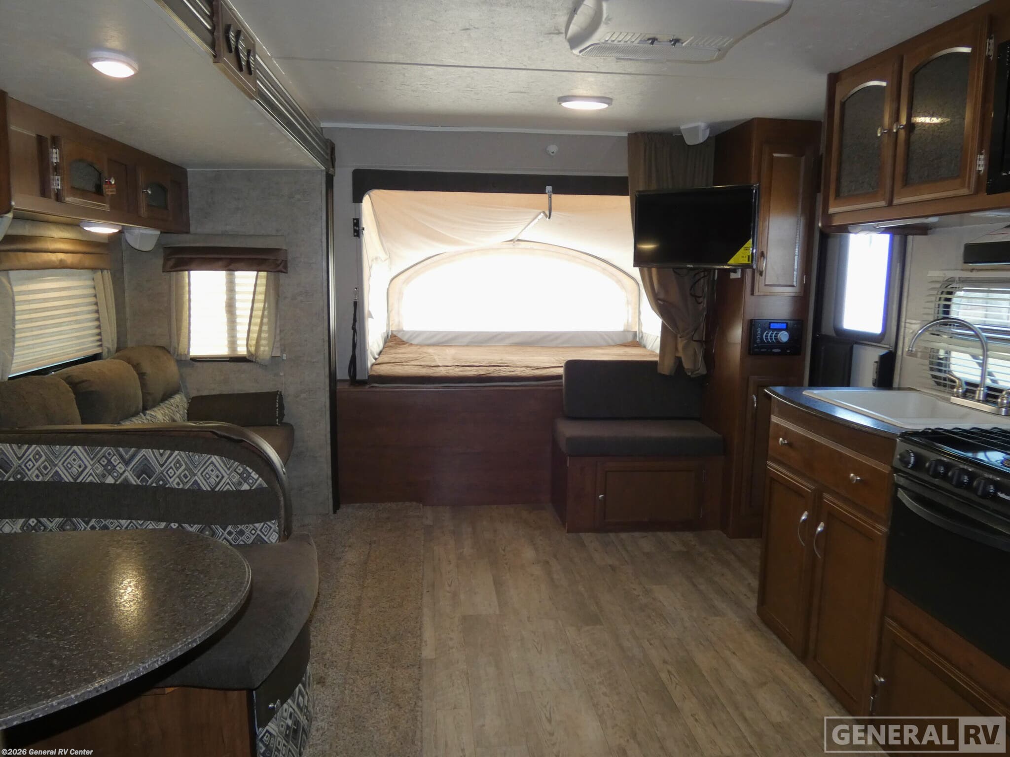Used 2017 Coachmen Freedom Express 22DSX available in Brownstown Township, Michigan