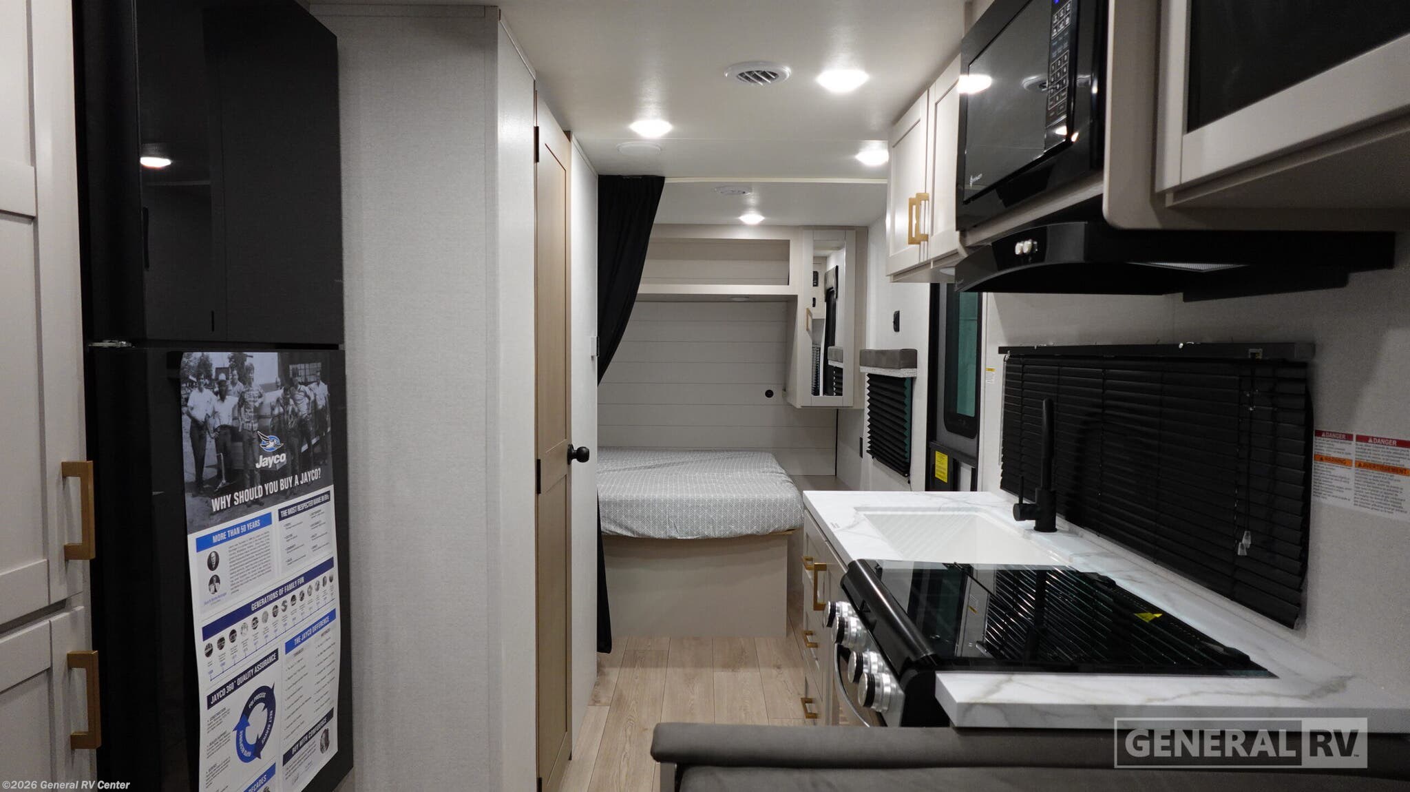 New 2027 Jayco FLIGHT 210QB available in Brownstown Township, Michigan
