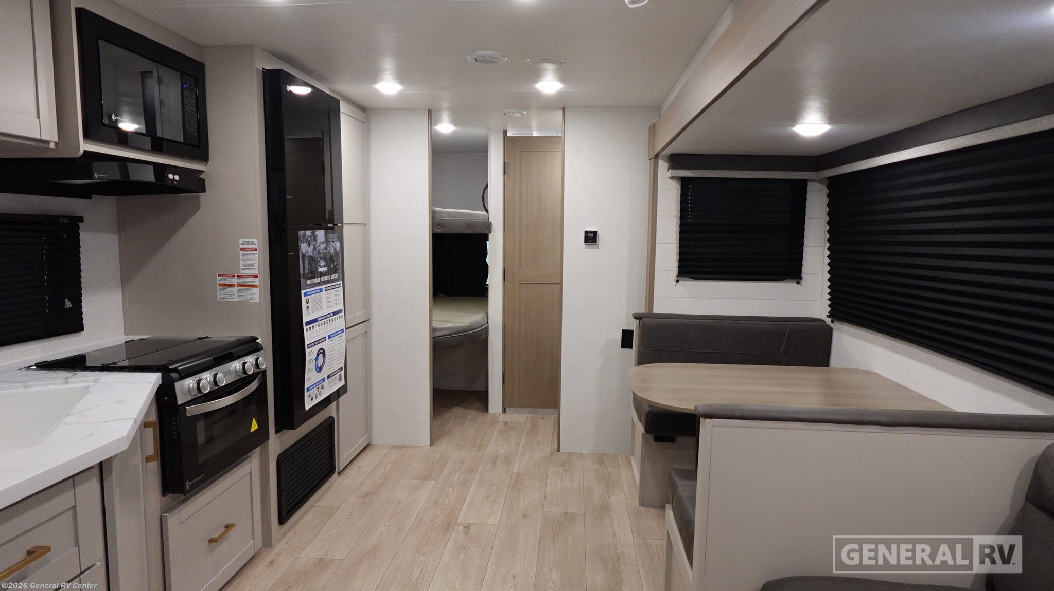 2027 Jayco FLIGHT 261BHS - New Travel Trailer For Sale by General RV Center in Brownstown Township, Michigan