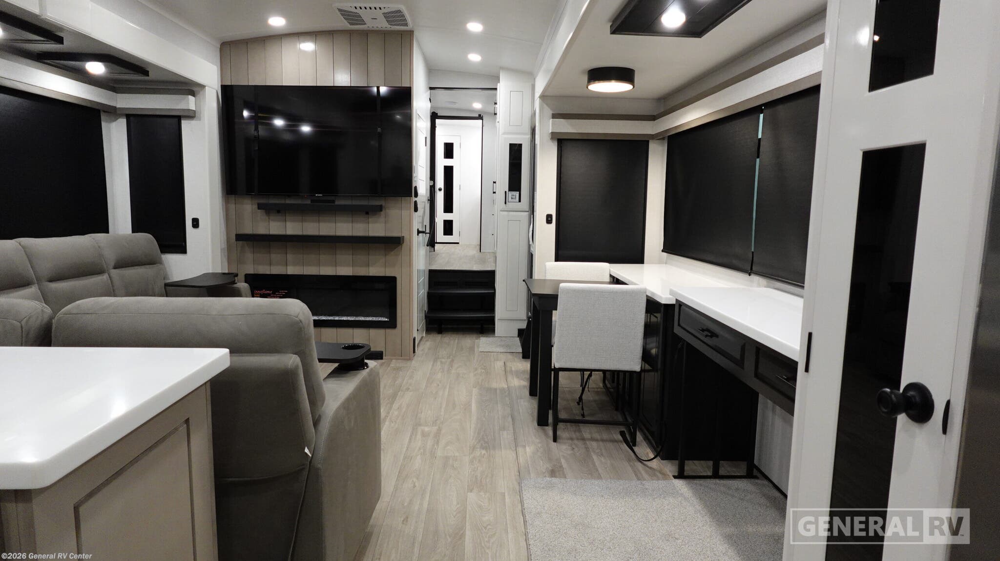 New 2027 Jayco Pinnacle 38FBRK available in Brownstown Township, Michigan
